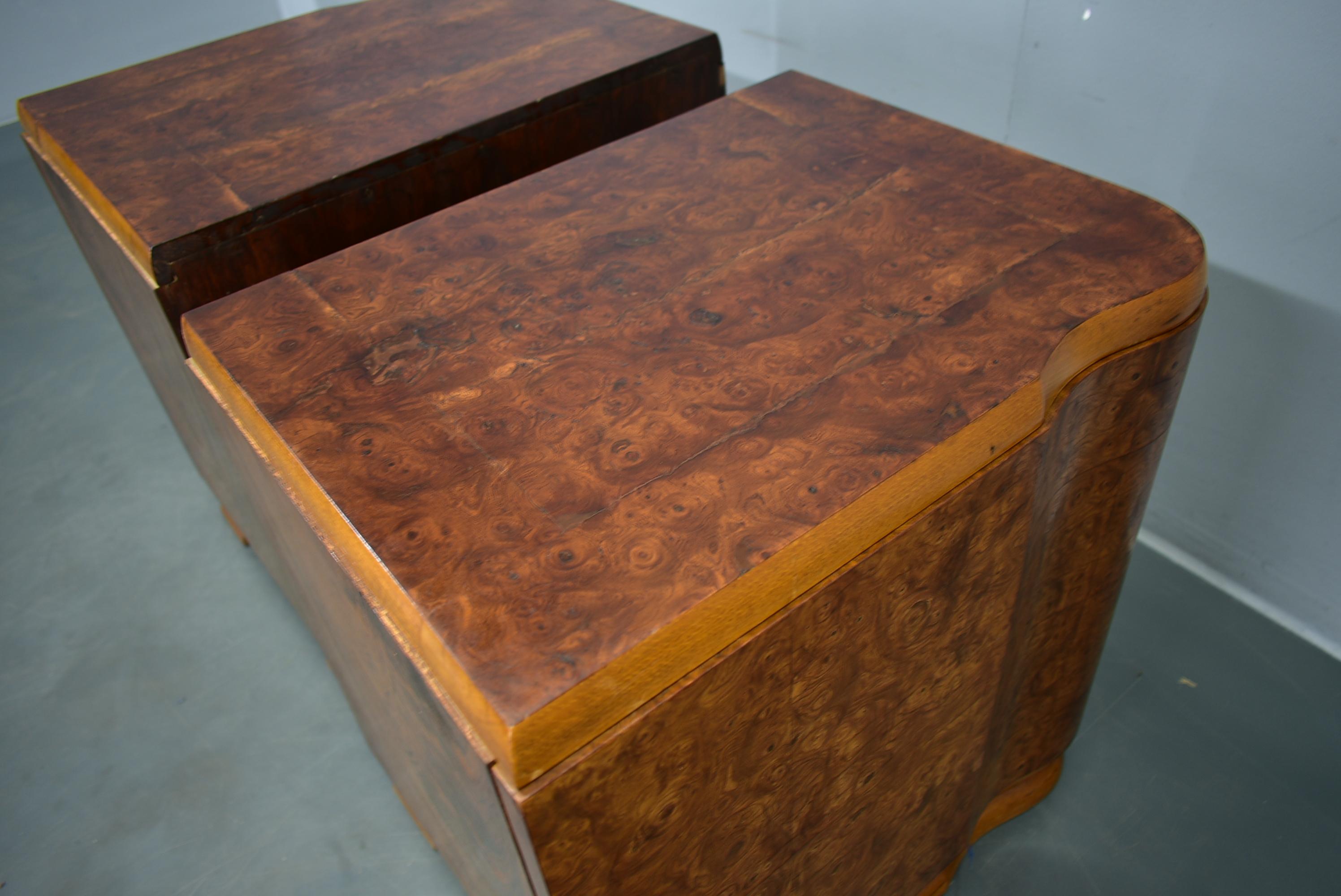 1939s Pair of Art Deco Bedside Tables, Czechoslovakia For Sale 13