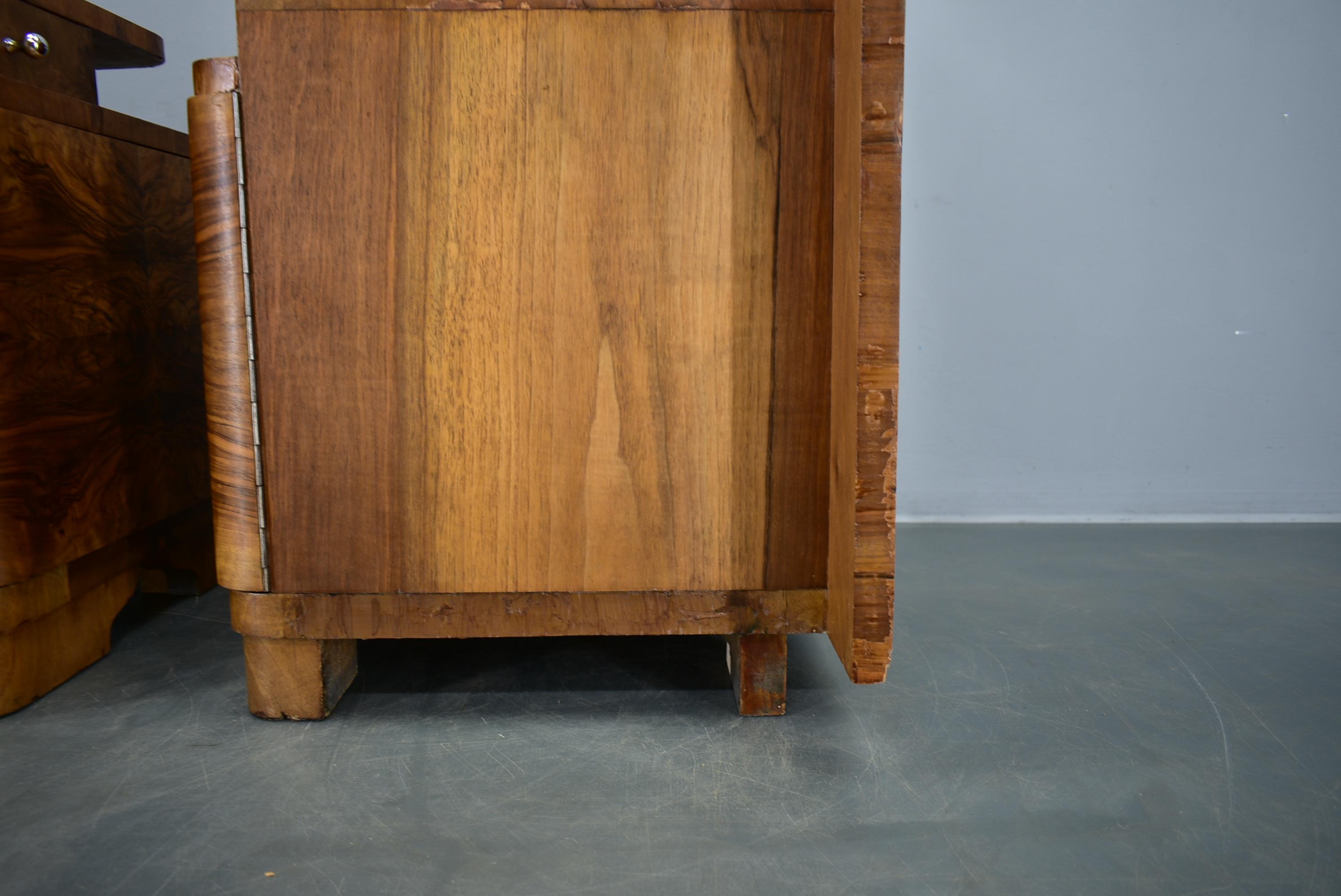 1939s Pair of Art Deco Bedside Tables, Czechoslovakia For Sale 14