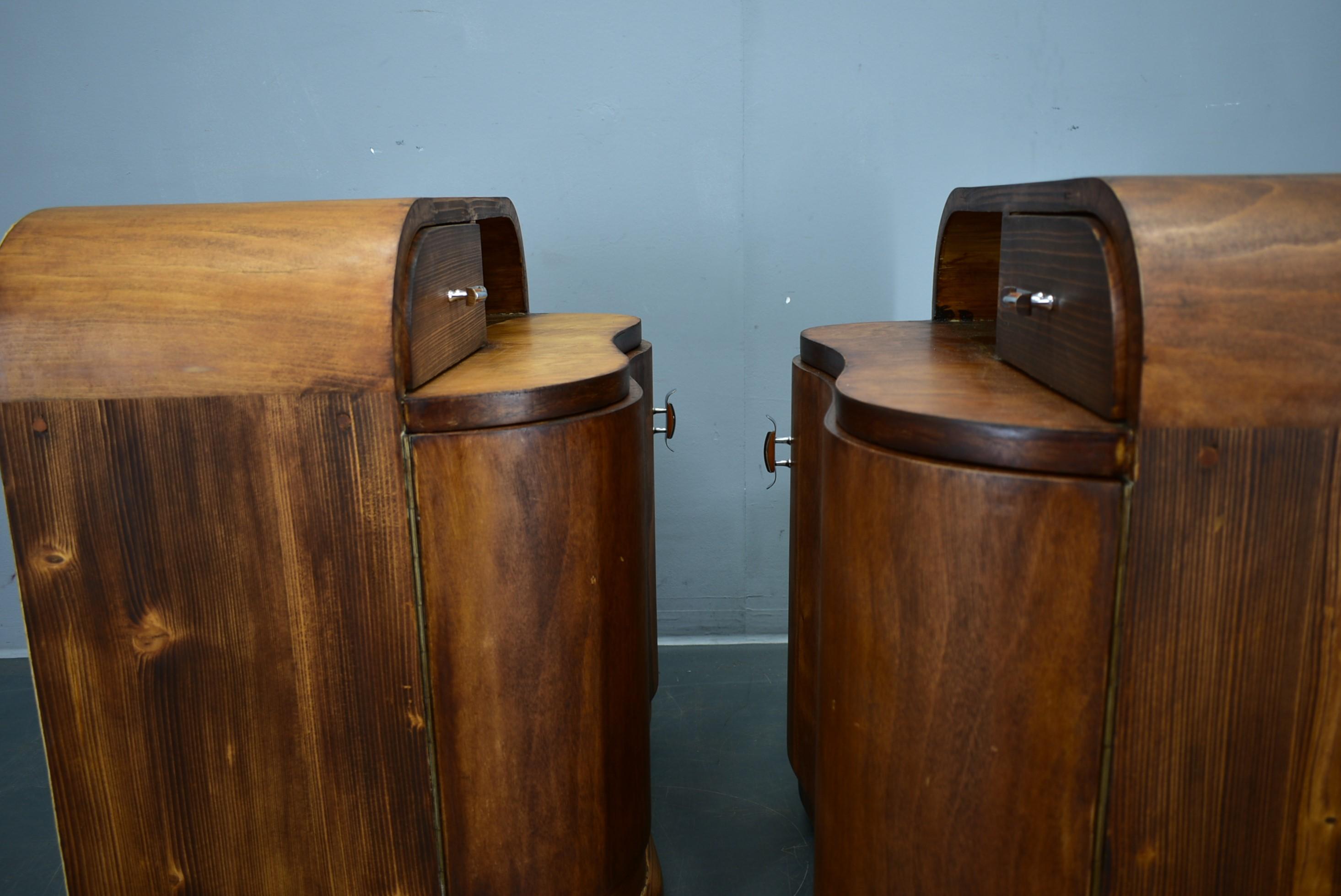 Coppia di comodini Art Déco degli anni '1939, Cecoslovacchia in vendita 14