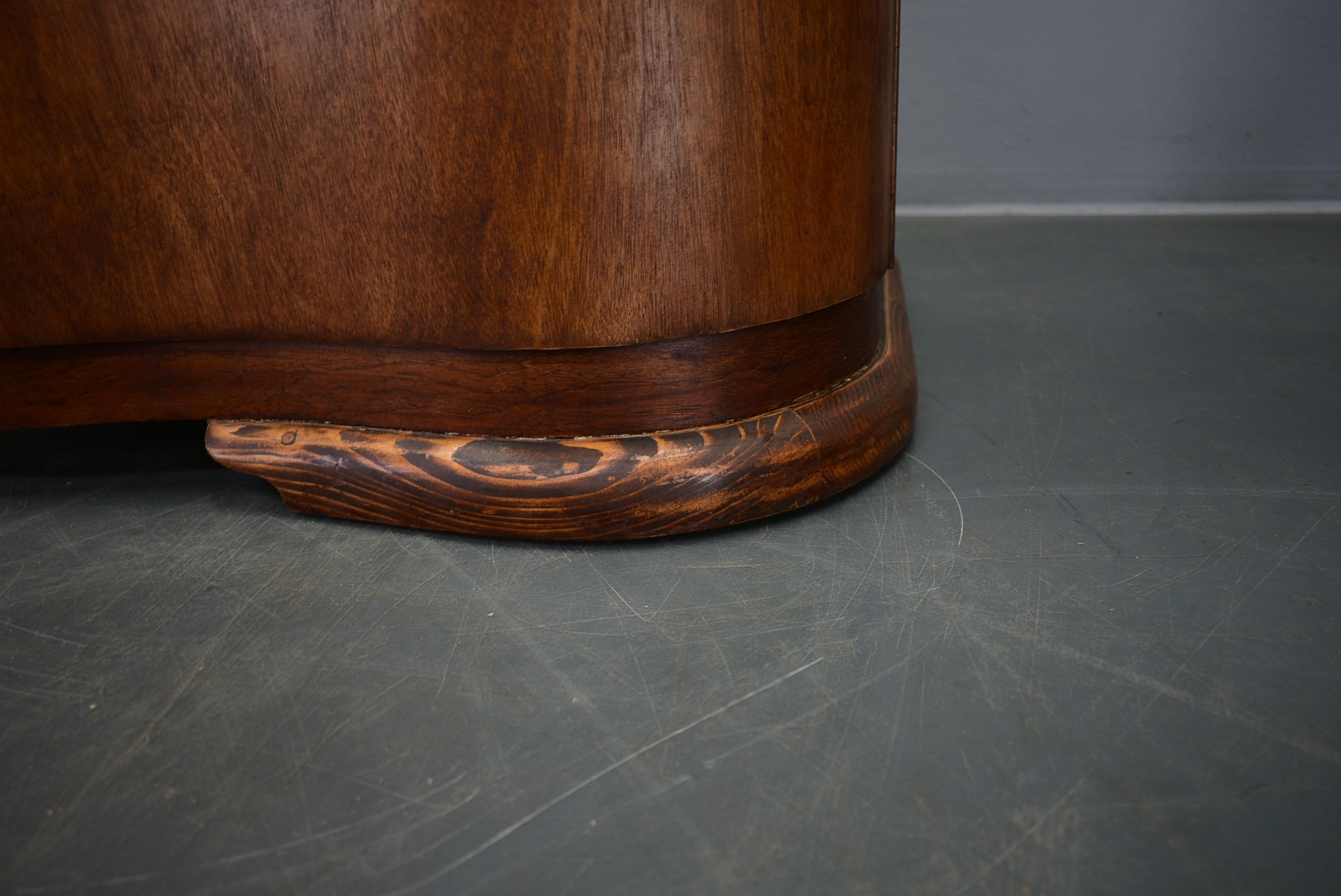 Buone condizioni originali
Prodotto in Cecoslovacchia
Realizzato in Wood
Pulito
Olio per ristrutturazioni usato