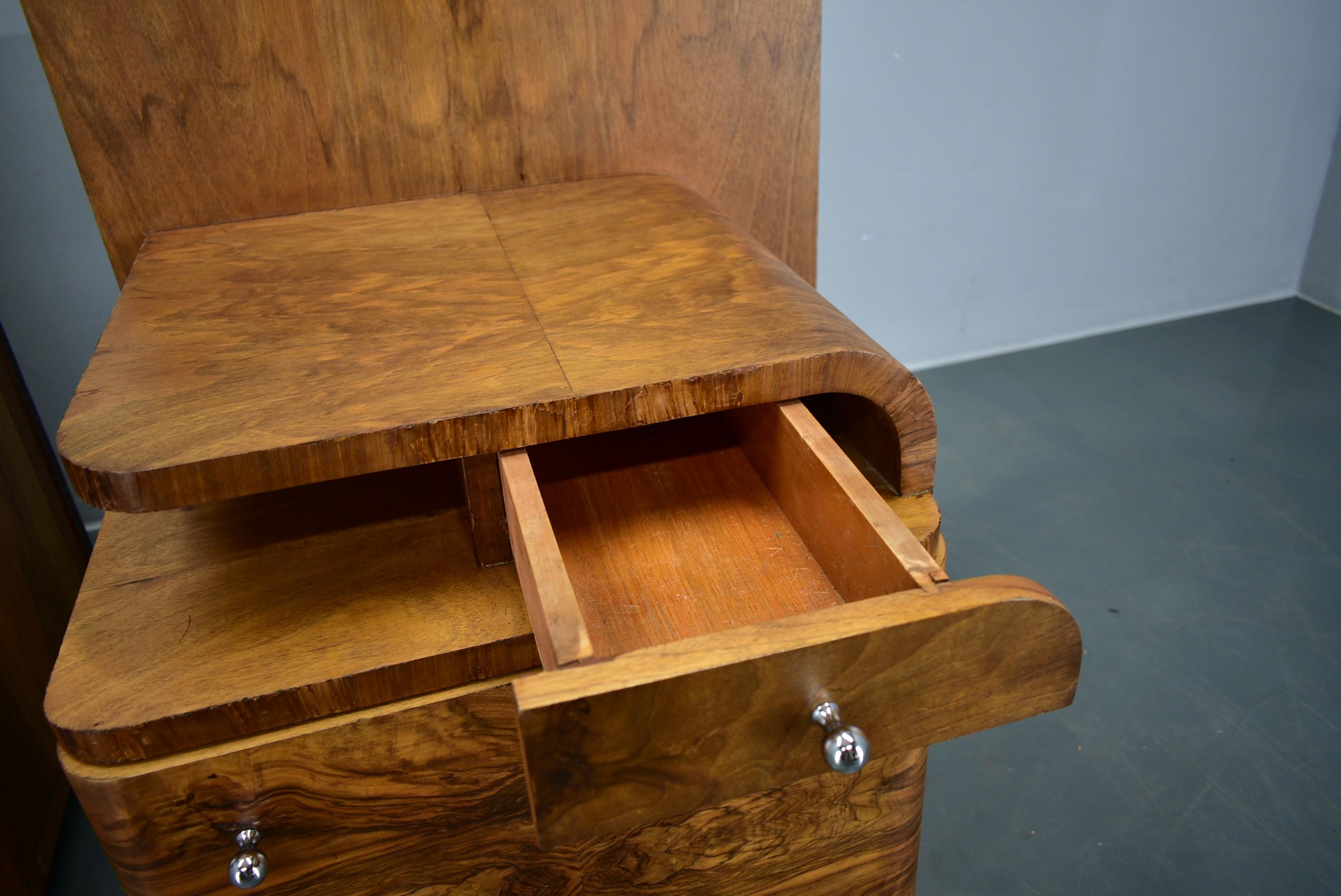 1939s Pair of Art Deco Bedside Tables, Czechoslovakia For Sale 15