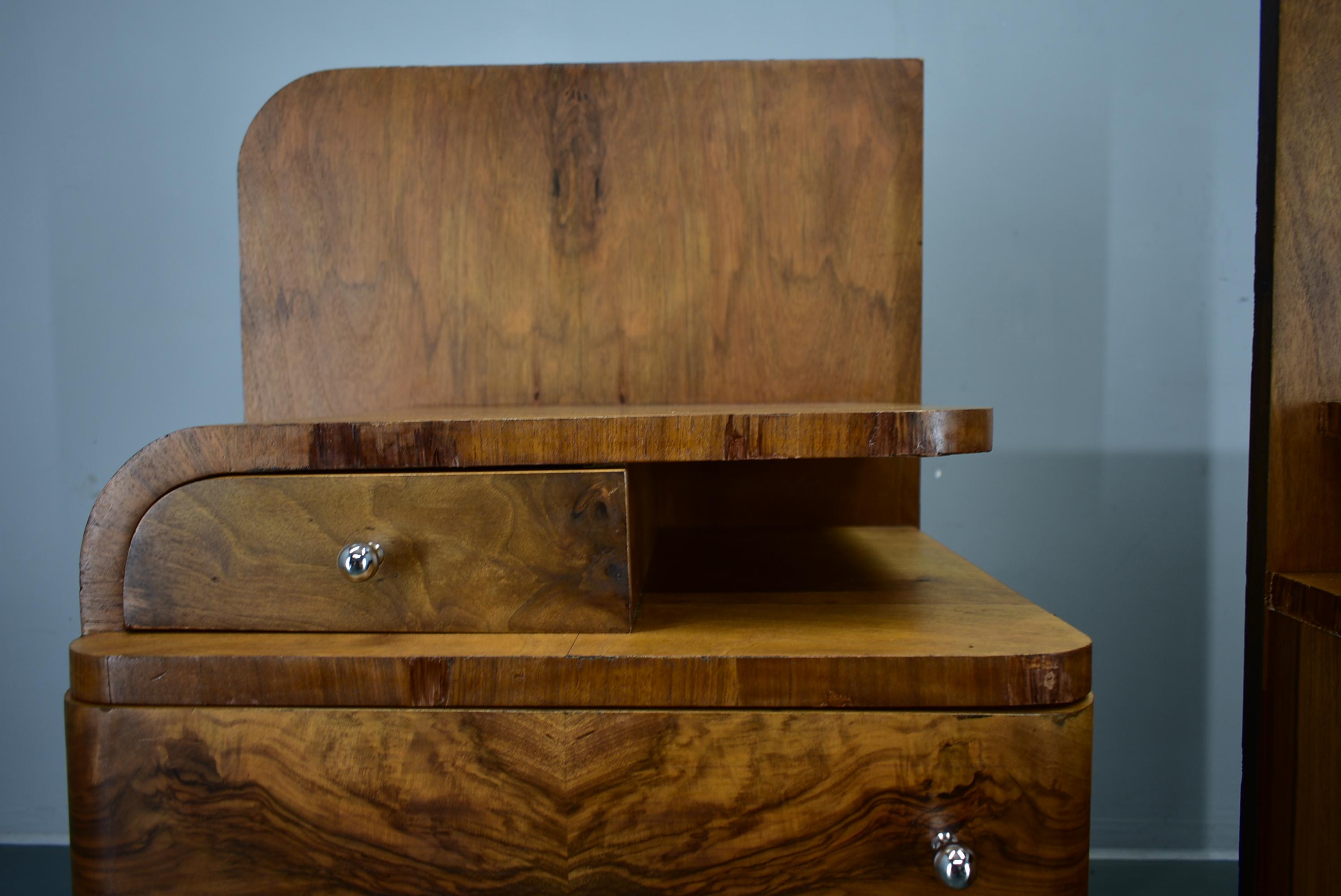 Mid-20th Century 1939s Pair of Art Deco Bedside Tables, Czechoslovakia For Sale