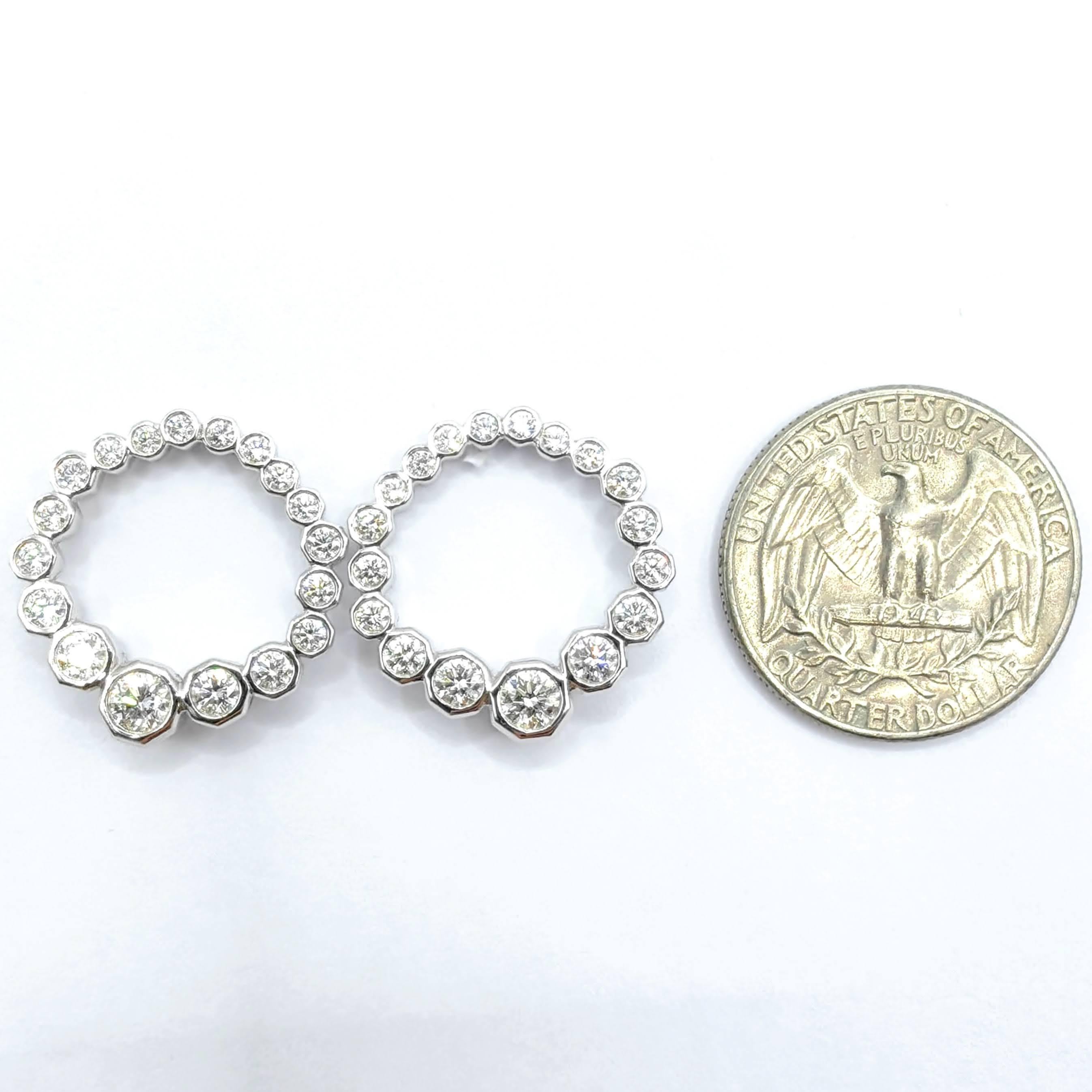 1.93ct Graduated Diamond Circle Earrings with Octagon Bezels in 14K White Gold im Angebot 4