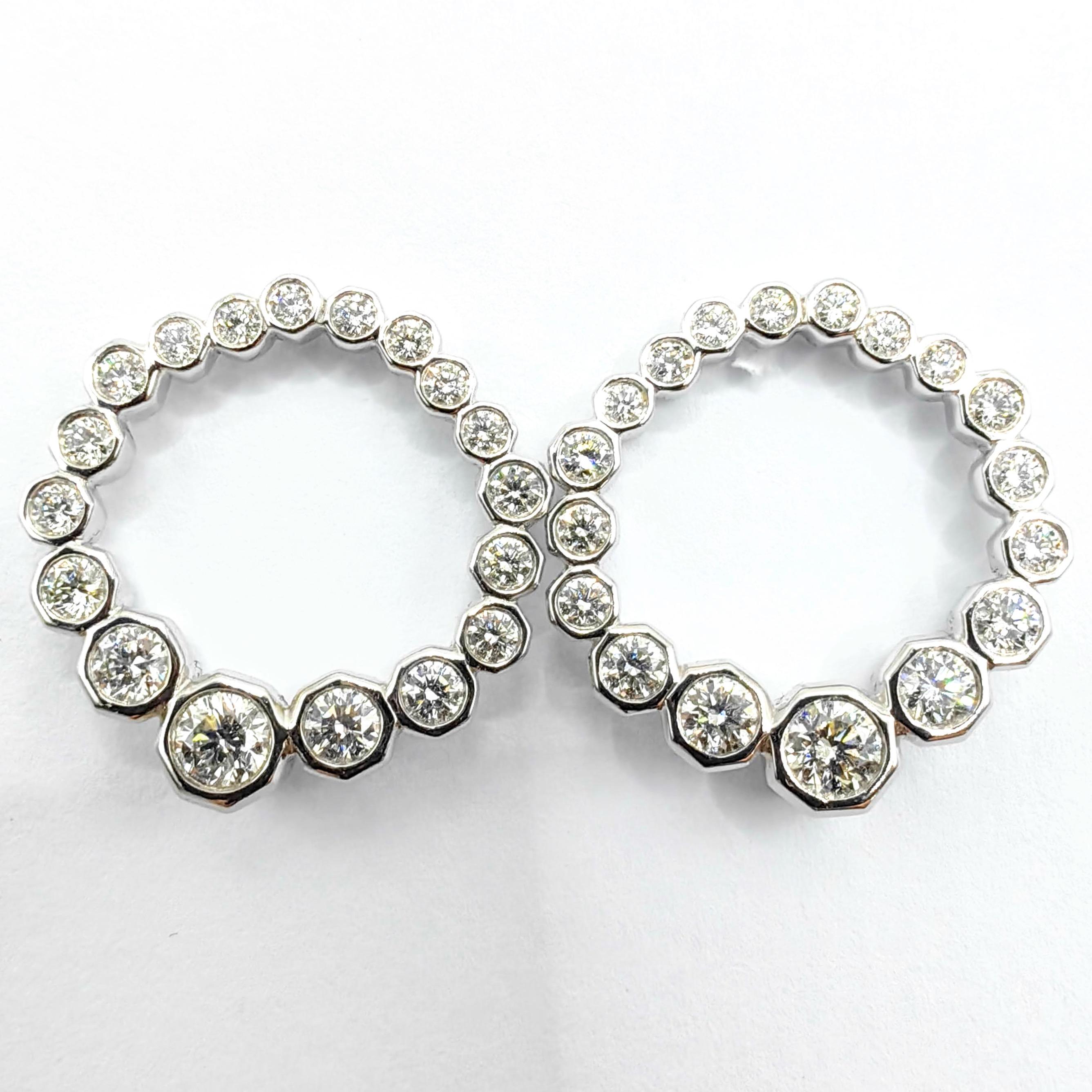 1.93ct Graduated Diamond Circle Earrings with Octagon Bezels in 14K White Gold im Angebot 3