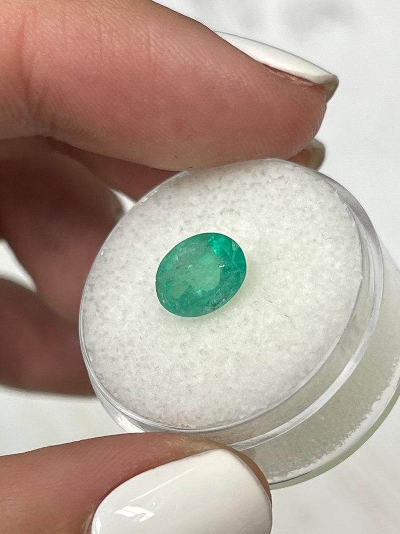 1.93ct Grüner natürlicher loser kolumbianischer Smaragd - Ovalschliff Mai Geburtsstein Edelstein Damen im Angebot