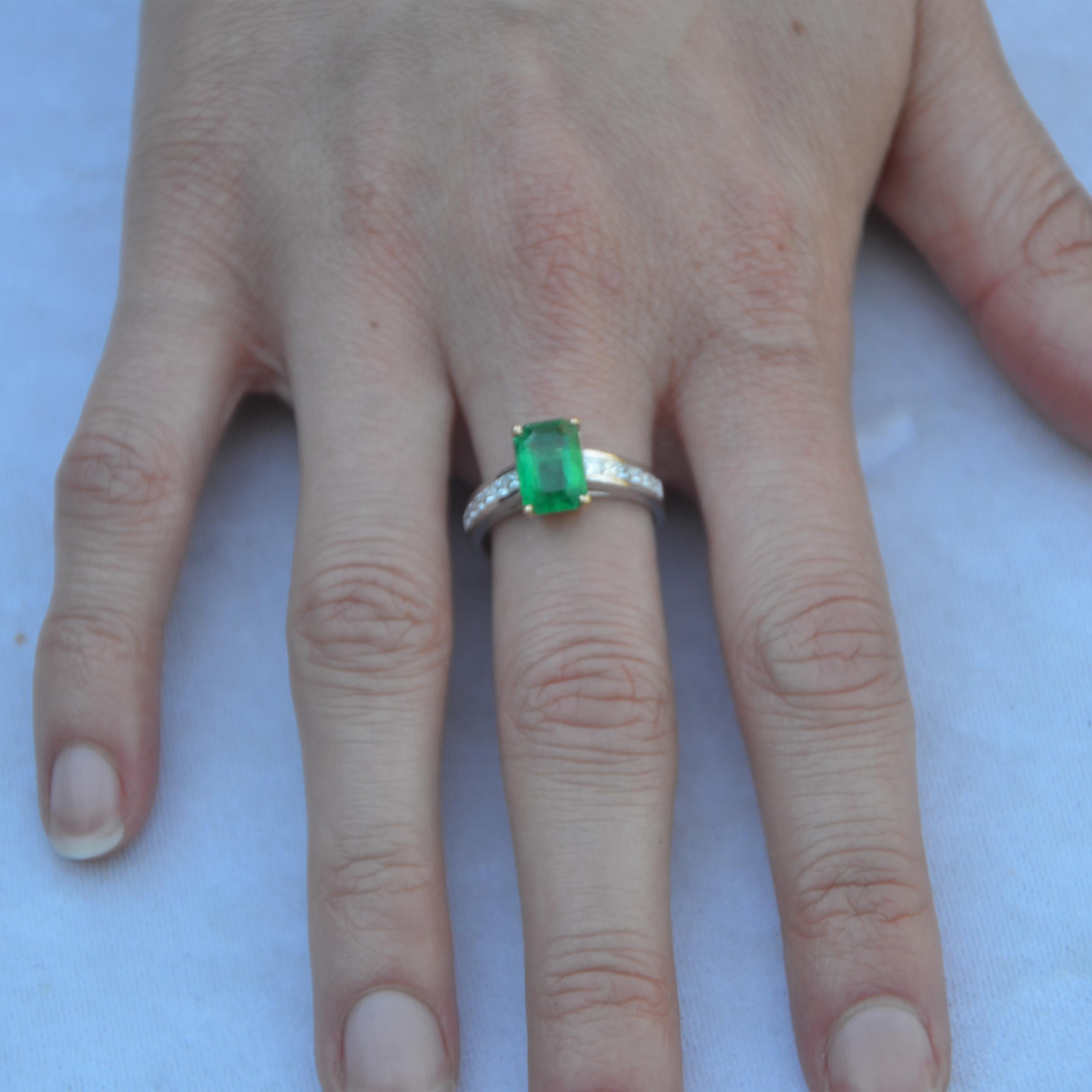 Modern 1.93ct Zambian Emerald Cocktail Ring For Sale