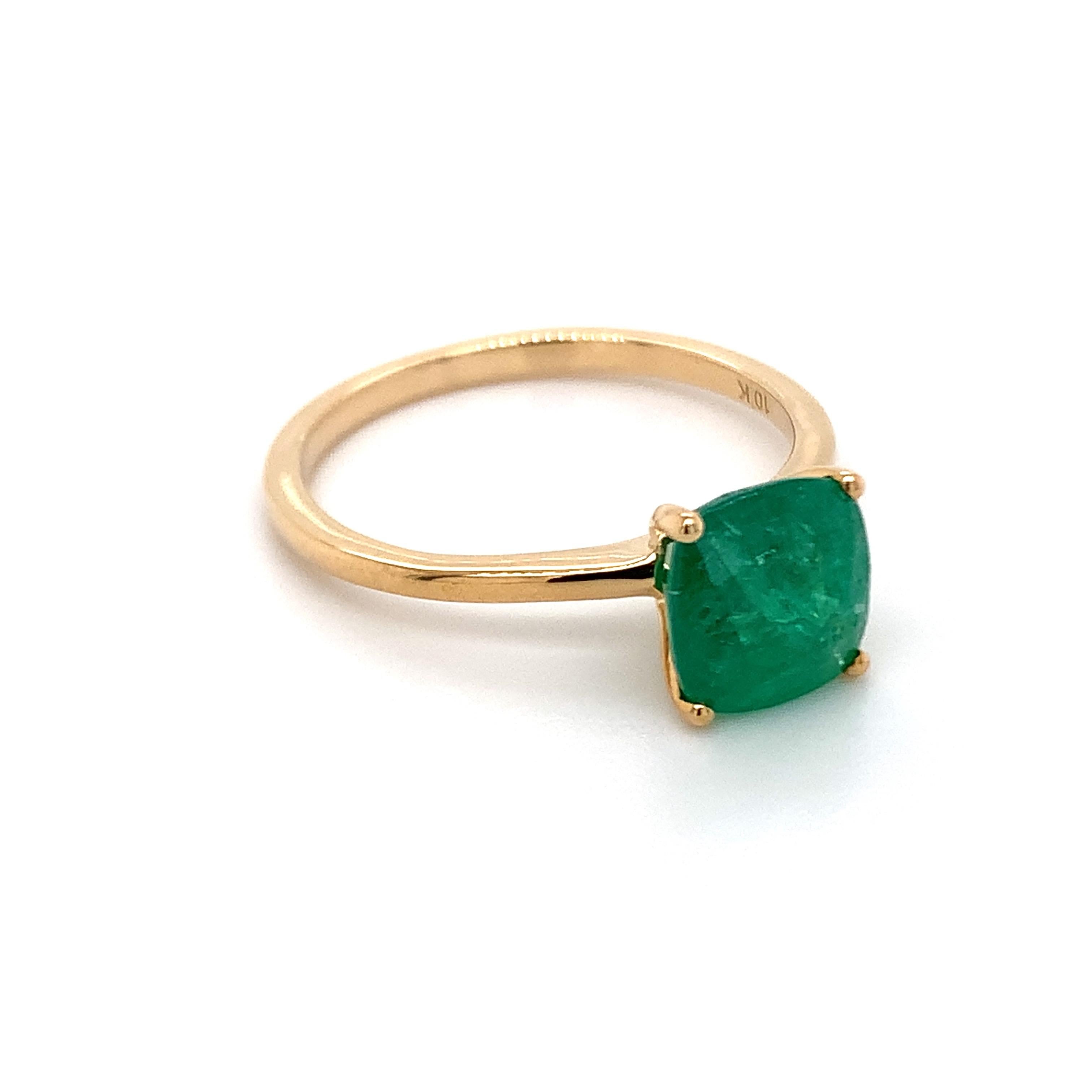Modern 1.93cts Cushion Emerald Ring in 10k Yellow Gold For Sale