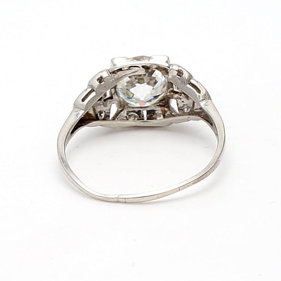 Women's 1.94 Carat Circular Brilliant Cut H VS1 Diamond Platinum Engagement Ring For Sale