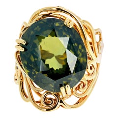 AJD, bague rare et énorme en or jaune avec zircon vert naturel 19,4 carats