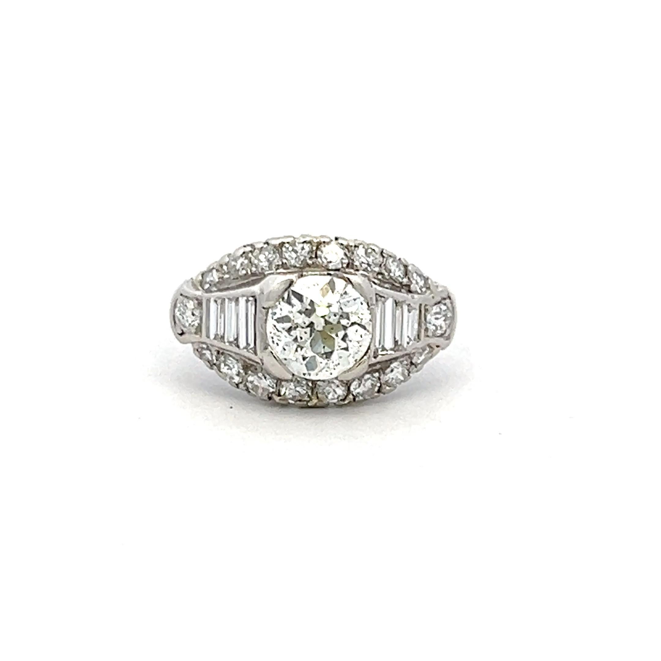 Bague Art déco de 1,94 carat de forme européenne ancienne, ronde et baguette 14 carats Pour femmes en vente