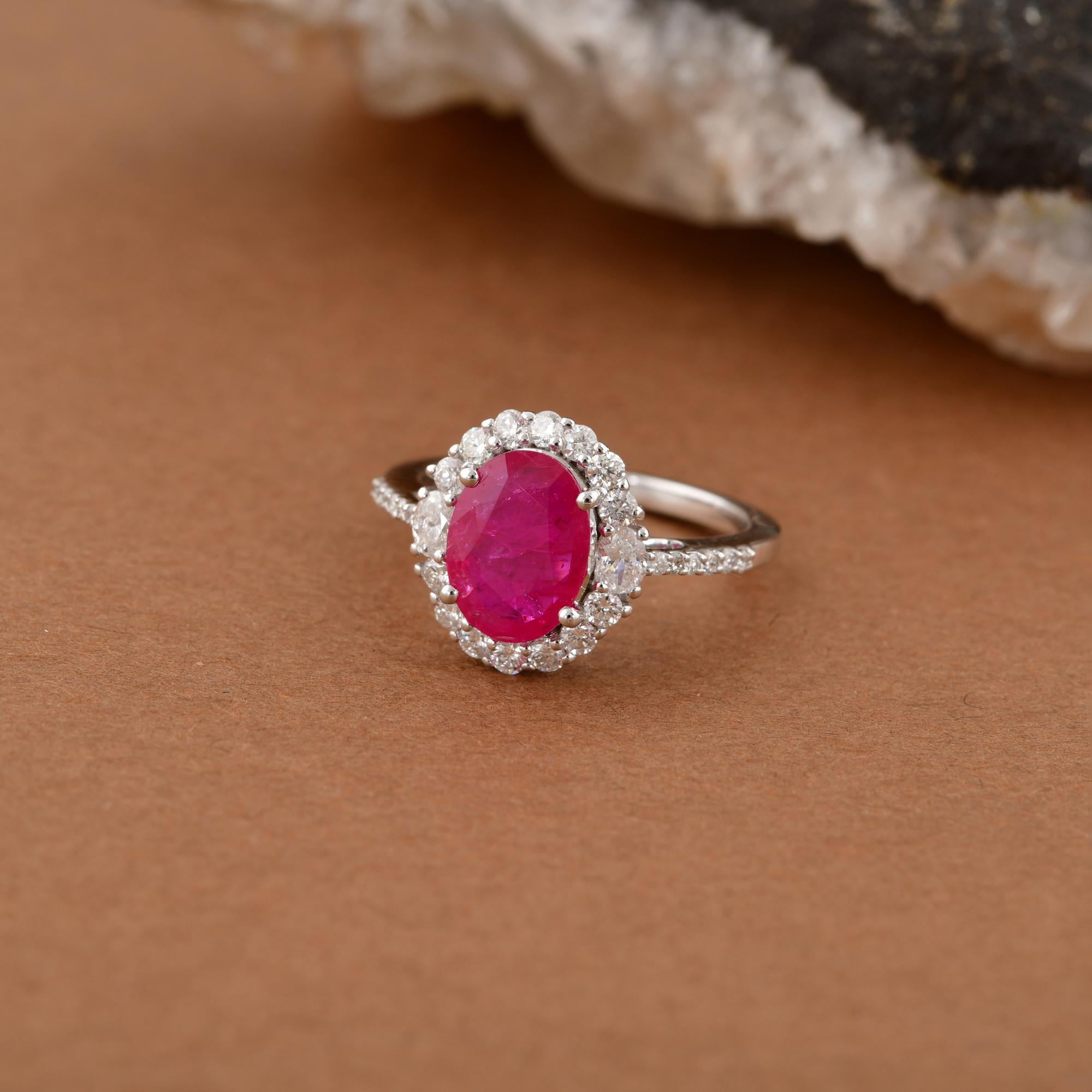 1.94 Carat Oval Ruby Gemstone Ring 0.66 Carat SI/H Diamond 18 Karat White Gold In New Condition For Sale In Diera, Dubai