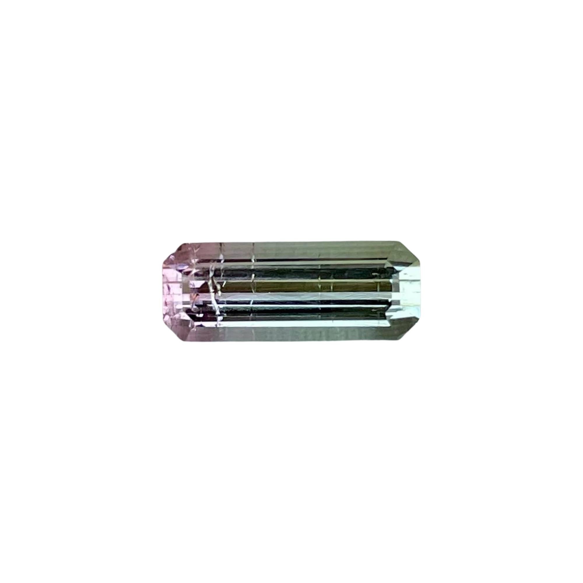 Pierre tourmaline bicolore taille émeraude afghane de 1,94 carat en vente 3