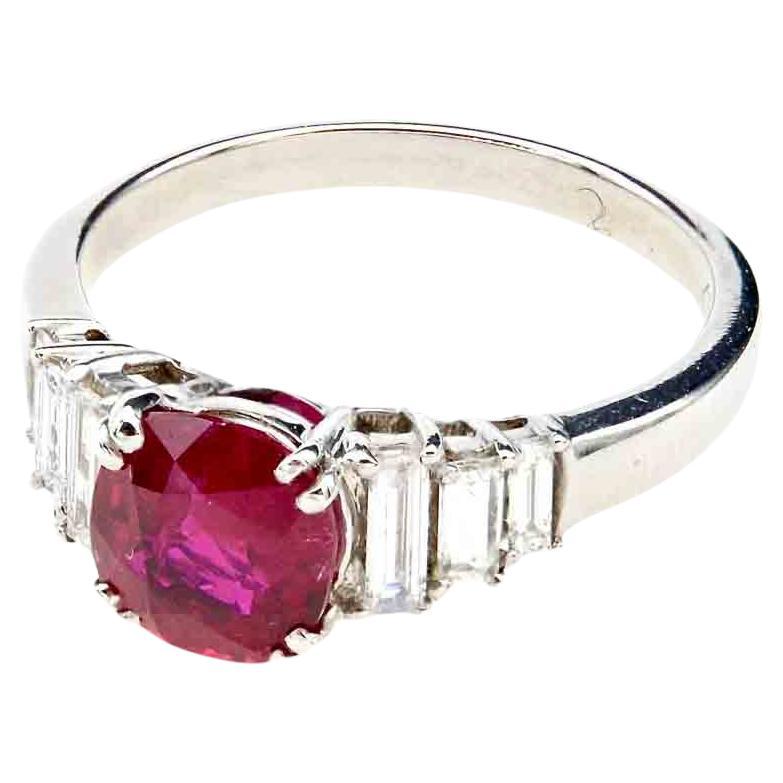 1.94 carats ruby and diamonds ring For Sale