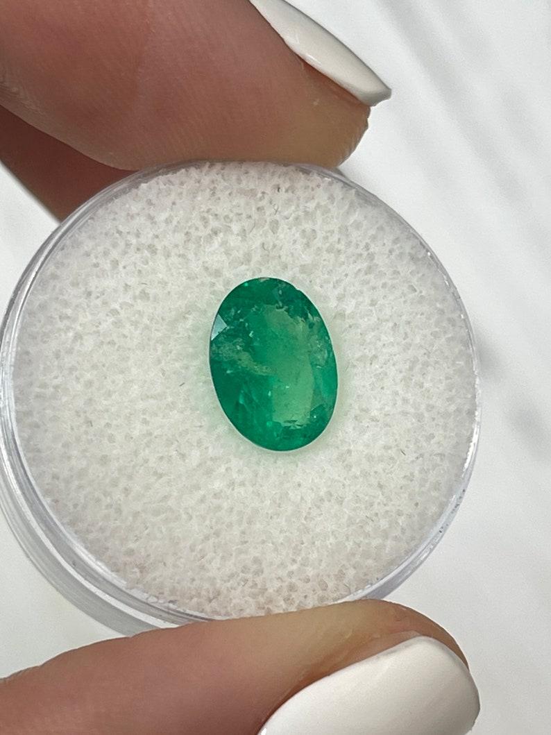 1.94 Ct 10x7.5 Grüner kolumbianischer ovaler Smaragd Loser Edelstein im Zustand „Neu“ im Angebot in Jupiter, FL