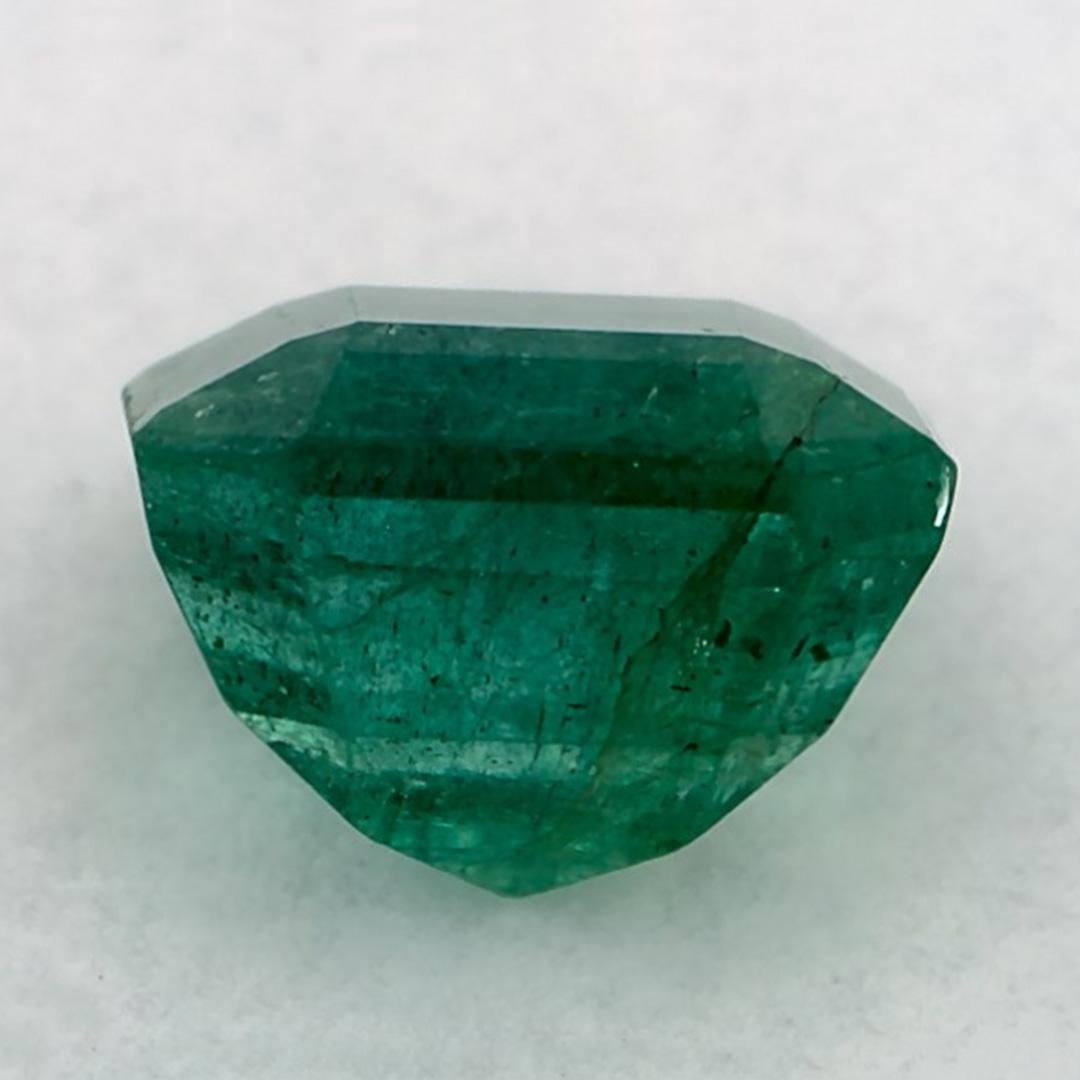 1.94 Ct Emerald Octagon Loose Gemstone In New Condition For Sale In Fort Lee, NJ