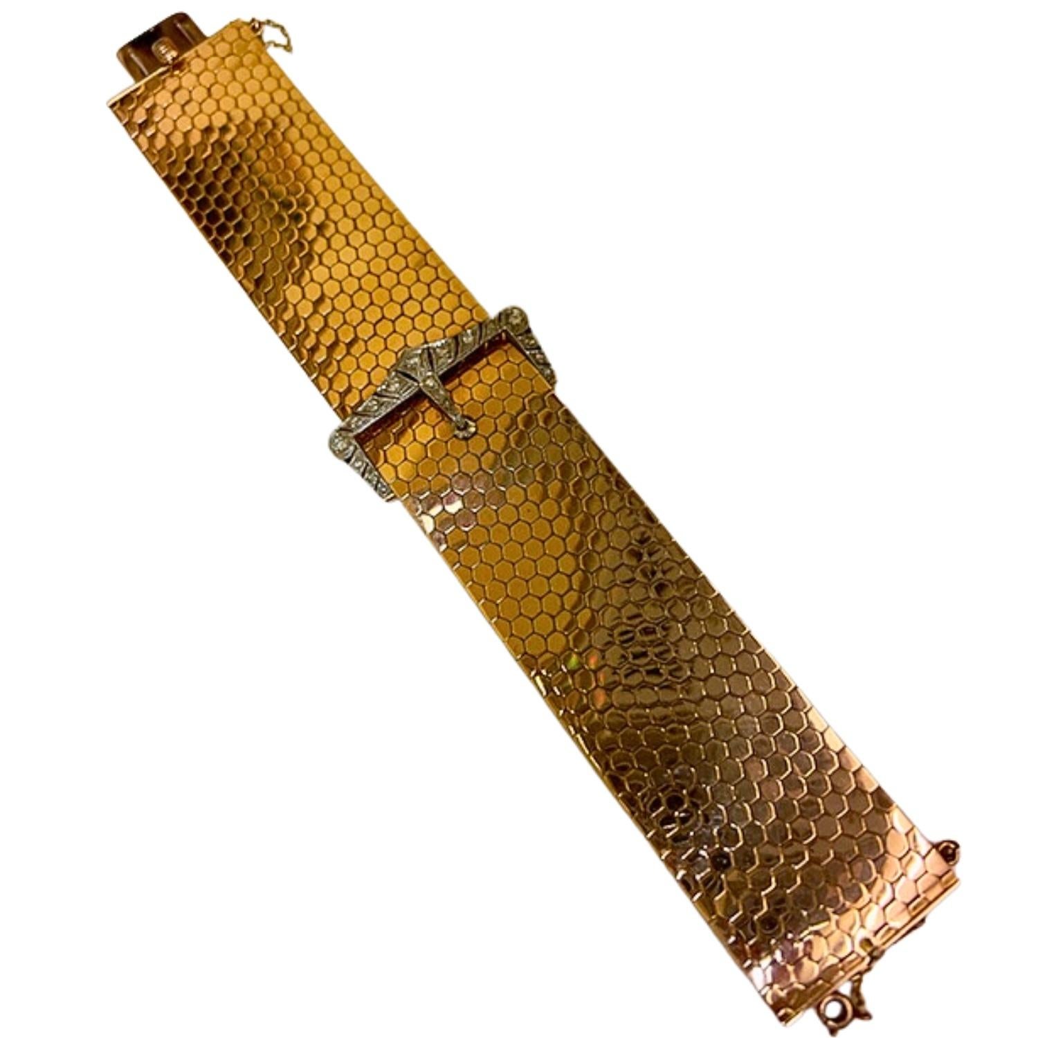 Brilliant Cut 1940 - 1945 Retro 87.20 g  Diamond Gold Bracelet For Sale