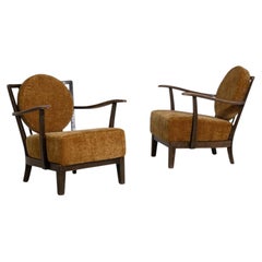 1940-1949 Czech Republic Warm Mustard Gold Upholstered Accent Chair (Detail)