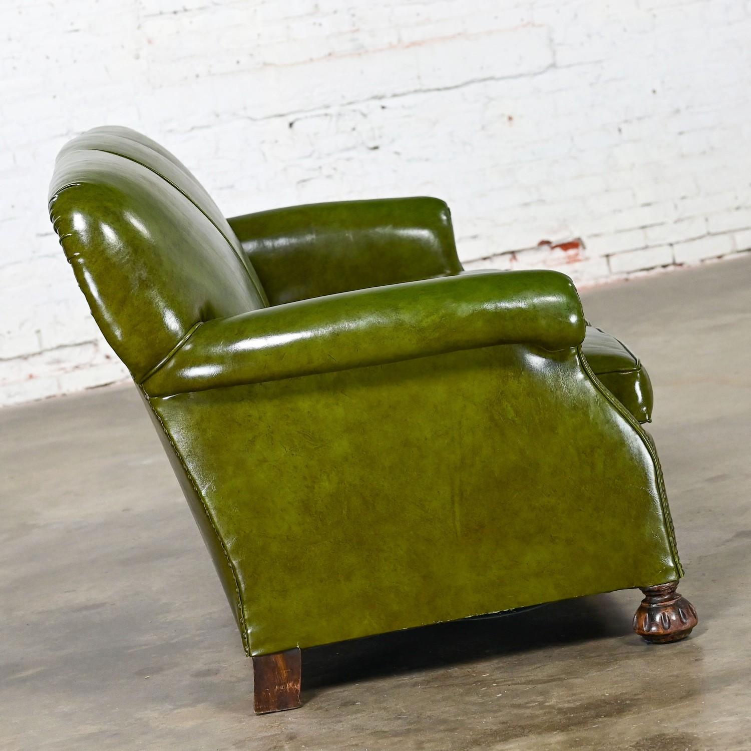 1940-1950’s Traditional Green Naugahyde Faux Leather Lawson Club Style Sofa For Sale 6