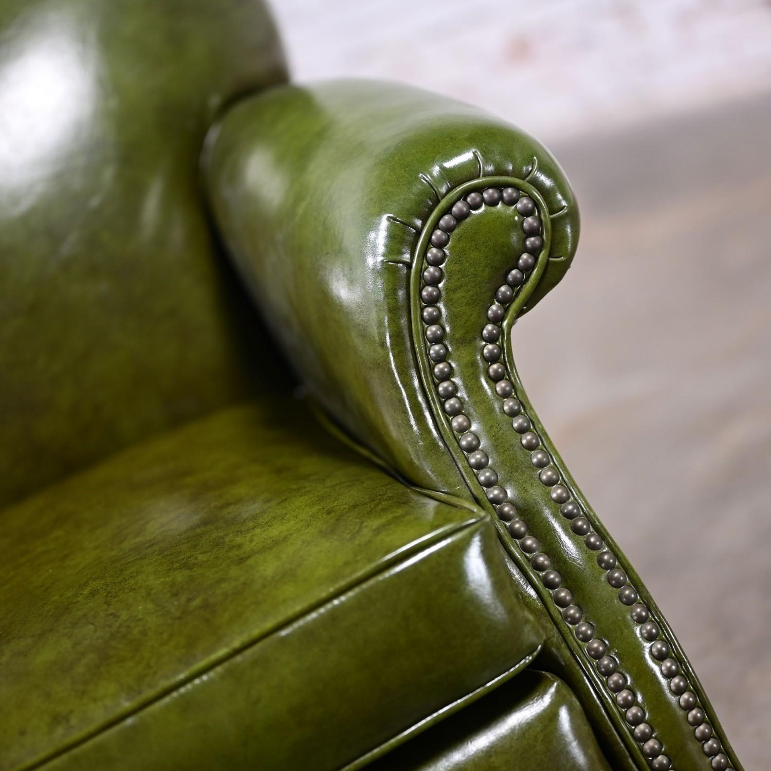 20th Century 1940-1950’s Traditional Green Naugahyde Faux Leather Lawson Club Style Sofa For Sale