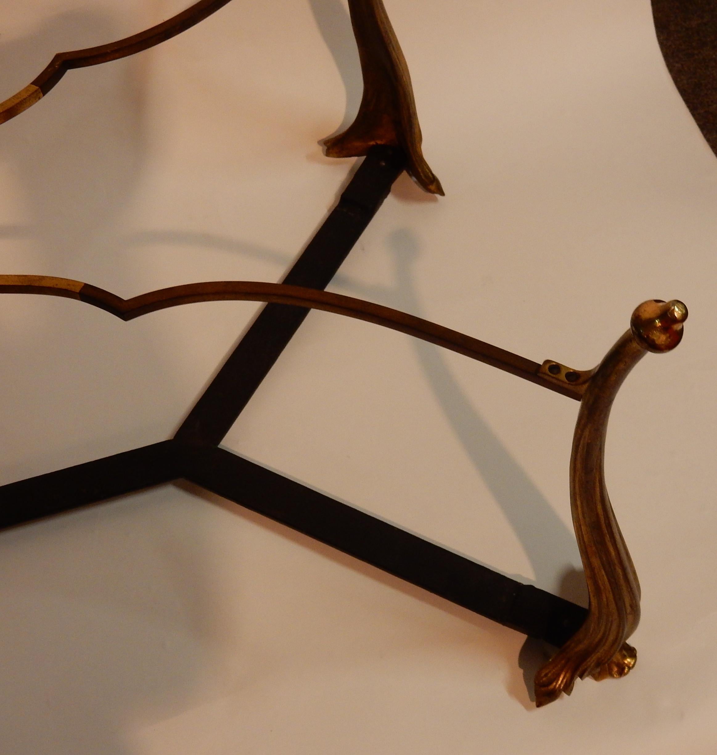 Plateau de table basse en laque de Chine Style Maison Baguès en bronze doré en vente 3