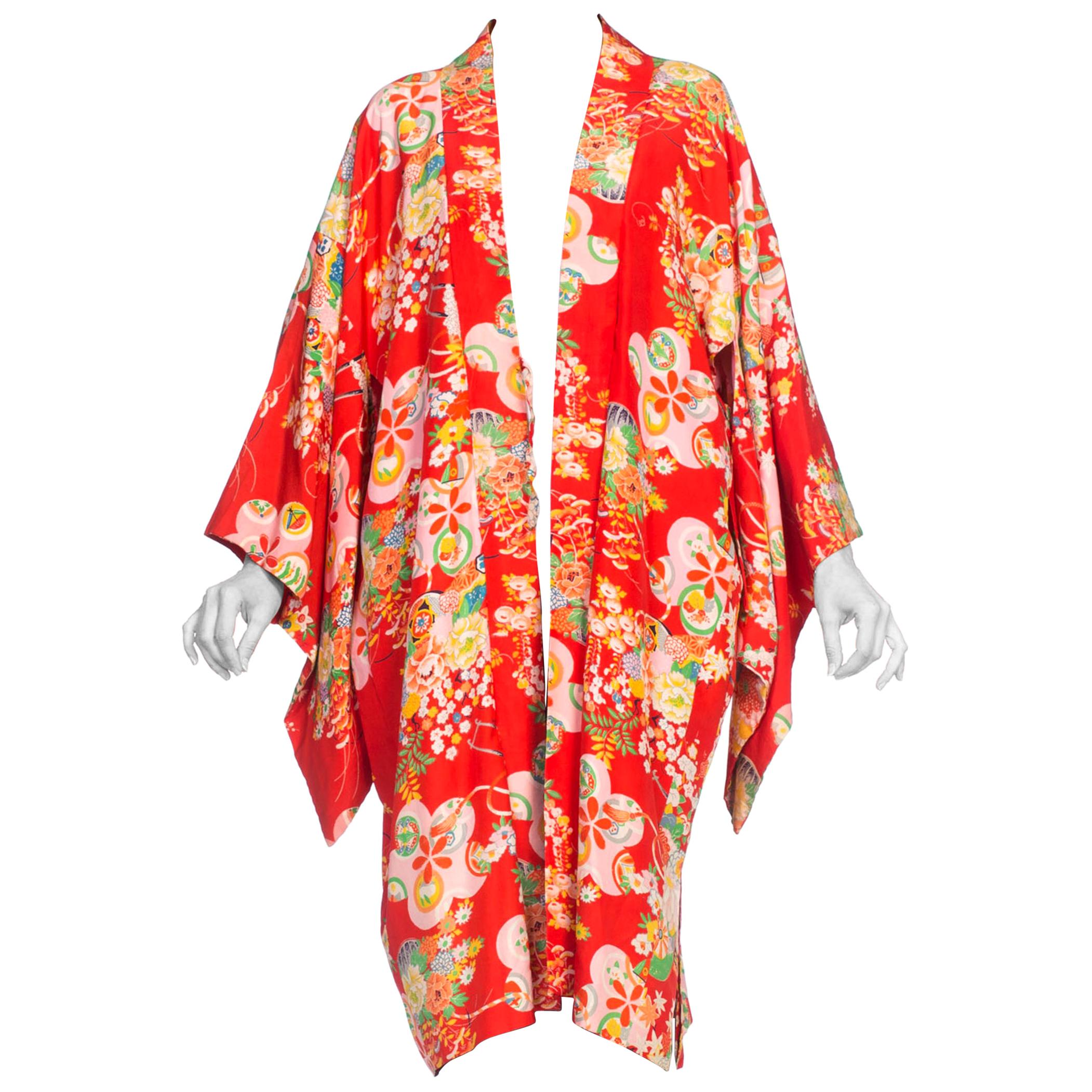 1940'S  Japanese Asian Floral Silk Kimono