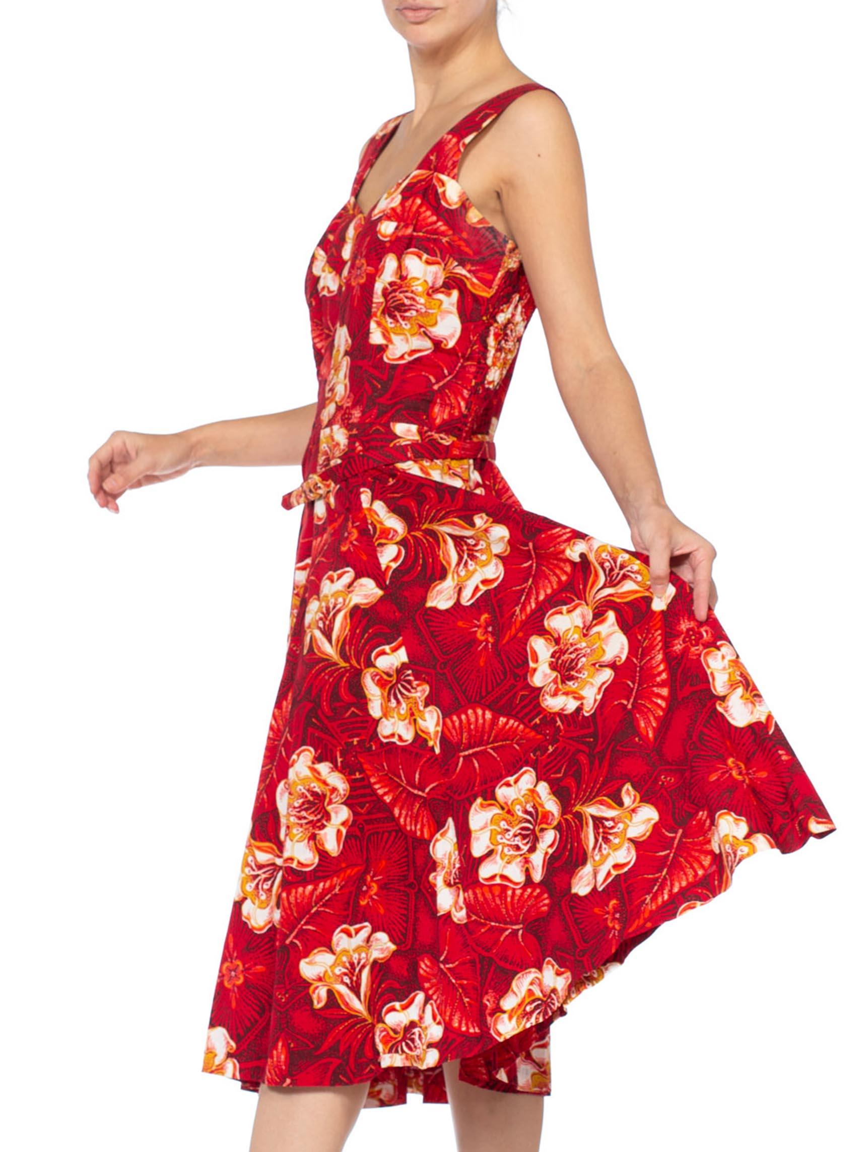 1950S Red Tropical Cotton Rockabilly Hawaiian Floral Dress In Excellent Condition In New York, NY