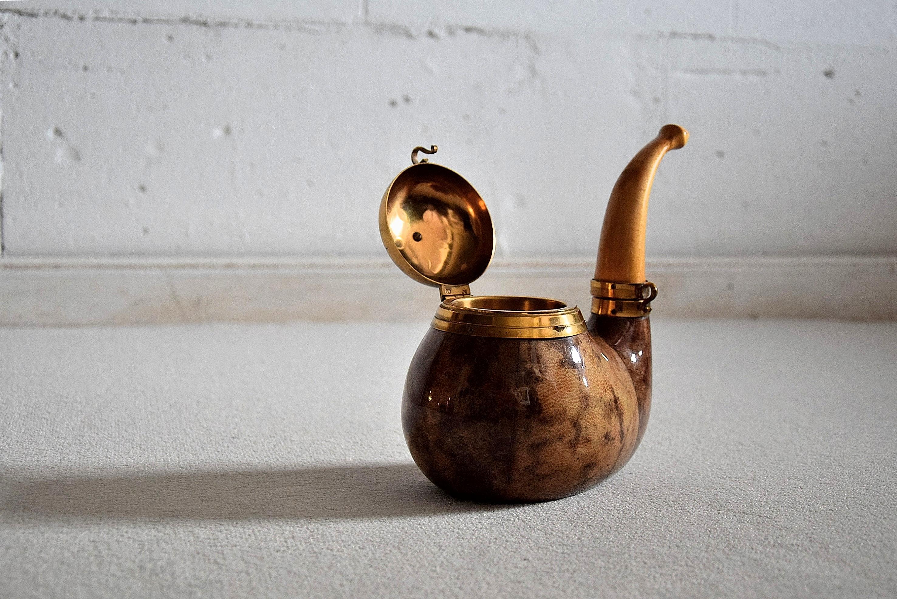 1940 Aldo Tura Goat Skin and Brass Tobacco Container In Good Condition For Sale In Weesp, NL