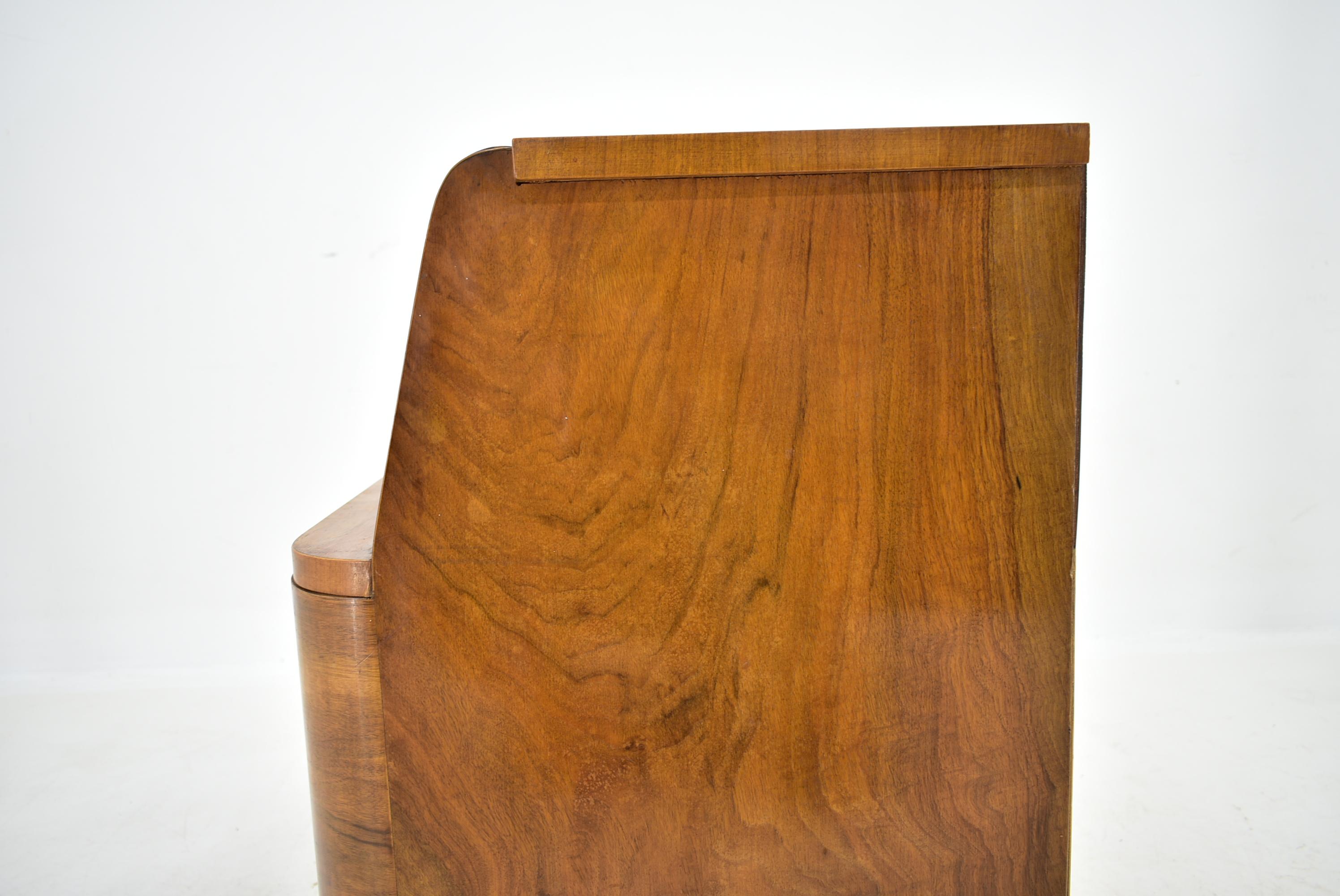 1940 Cabinet Art Deco in legno di Wood per UP Závody , Cecoslovacchia in vendita 5