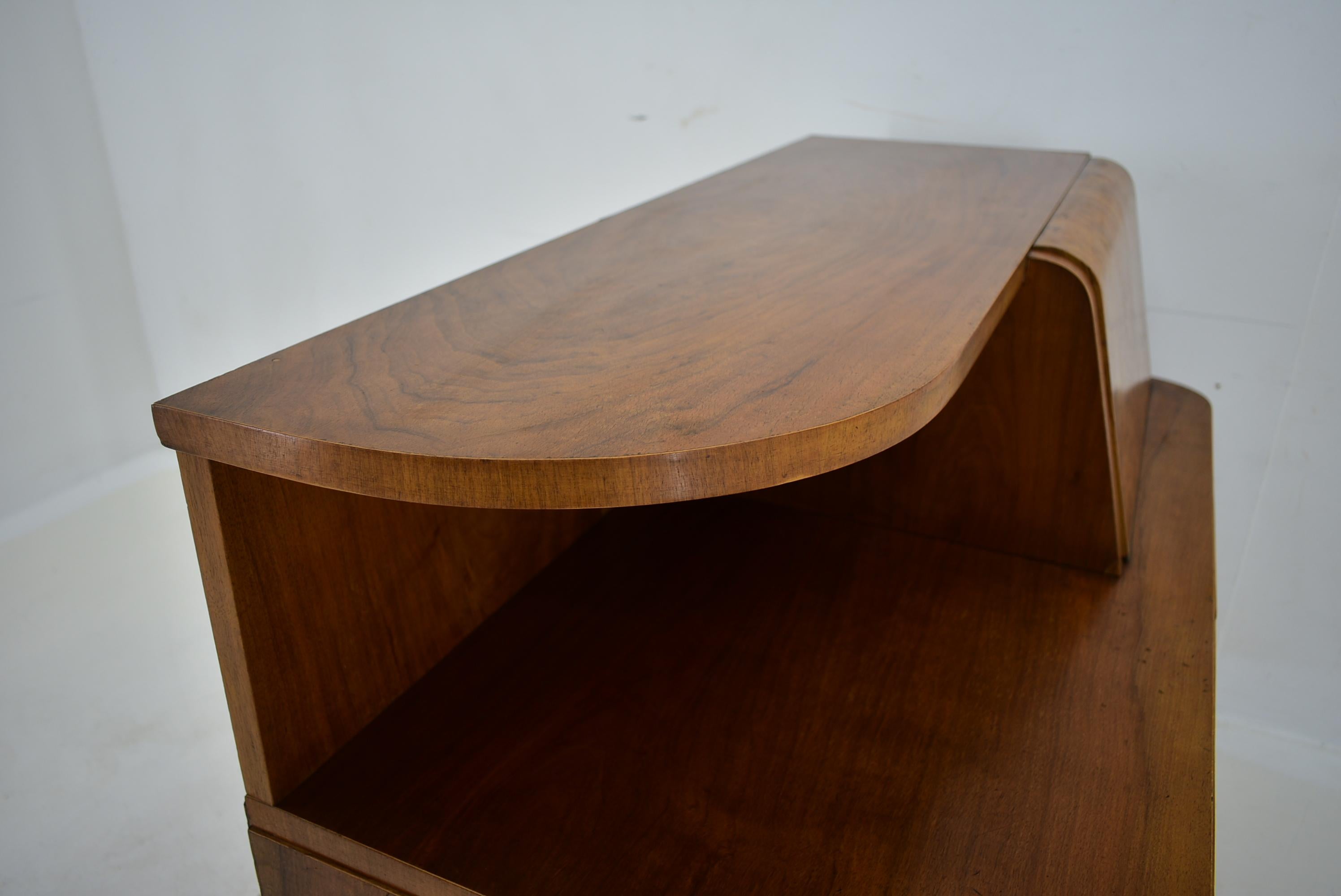 1940 Cabinet Art Deco in legno di Wood per UP Závody , Cecoslovacchia in vendita 6