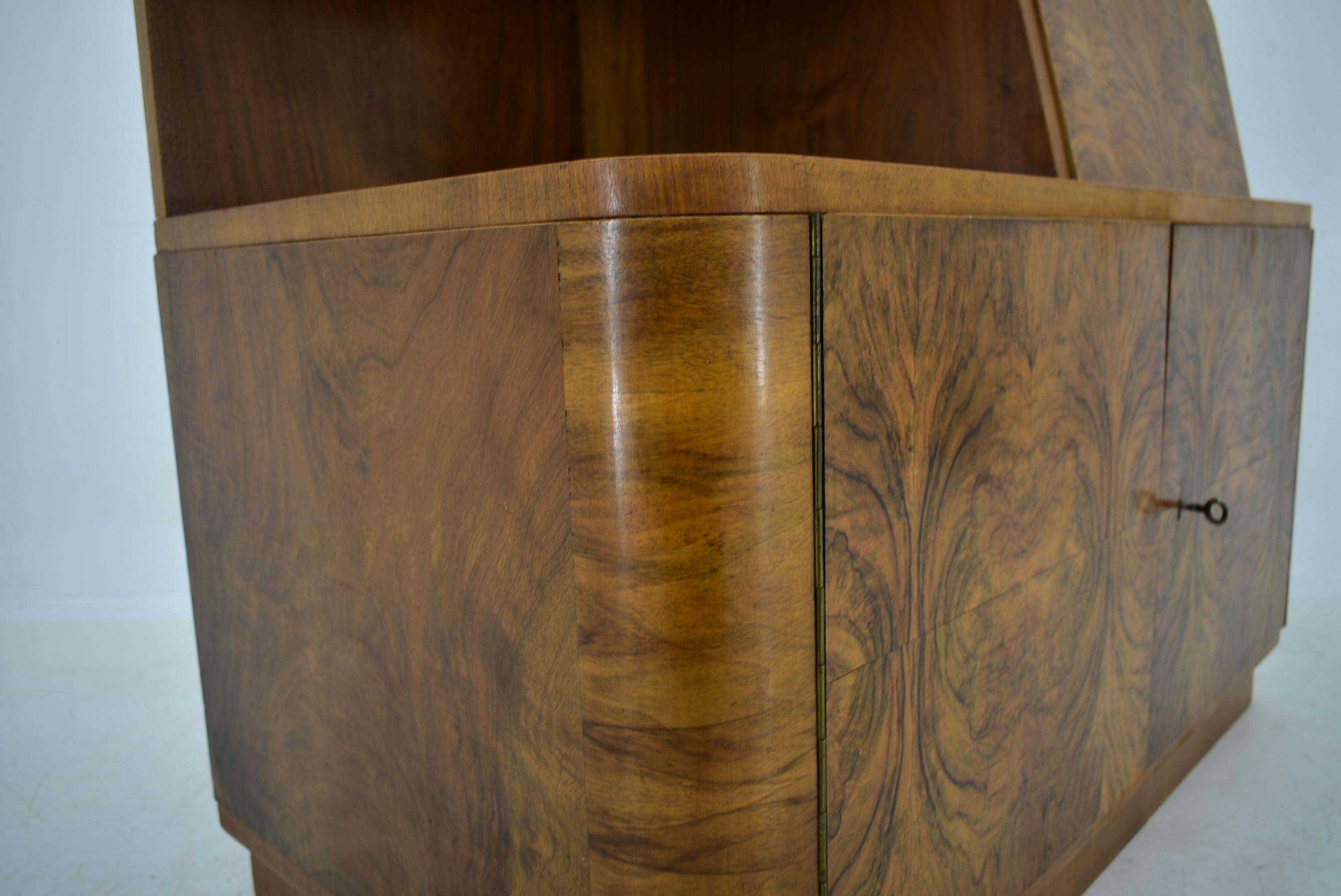 1940 Cabinet Art Deco in legno di Wood per UP Závody , Cecoslovacchia in vendita 7
