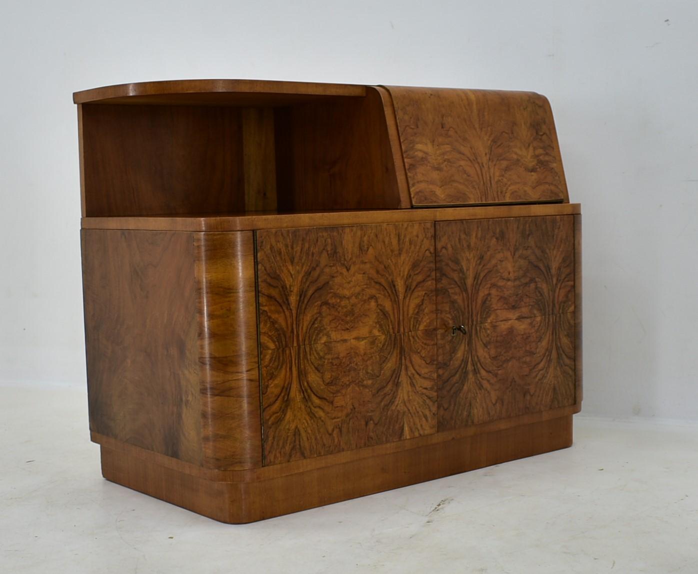 1940 Cabinet Art Deco in legno di Wood per UP Závody , Cecoslovacchia in vendita 8
