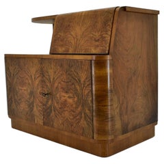 1940 Art-Deco-Schrank aus Nussbaumholz für UP Závody , Tschechoslowakei