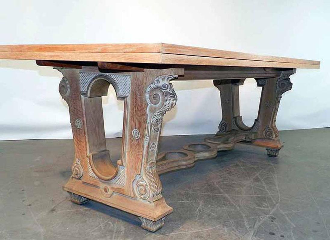 1940 Art Deco whiten oak dining room table.
Set available: One sideboard and six chairs on others adds.