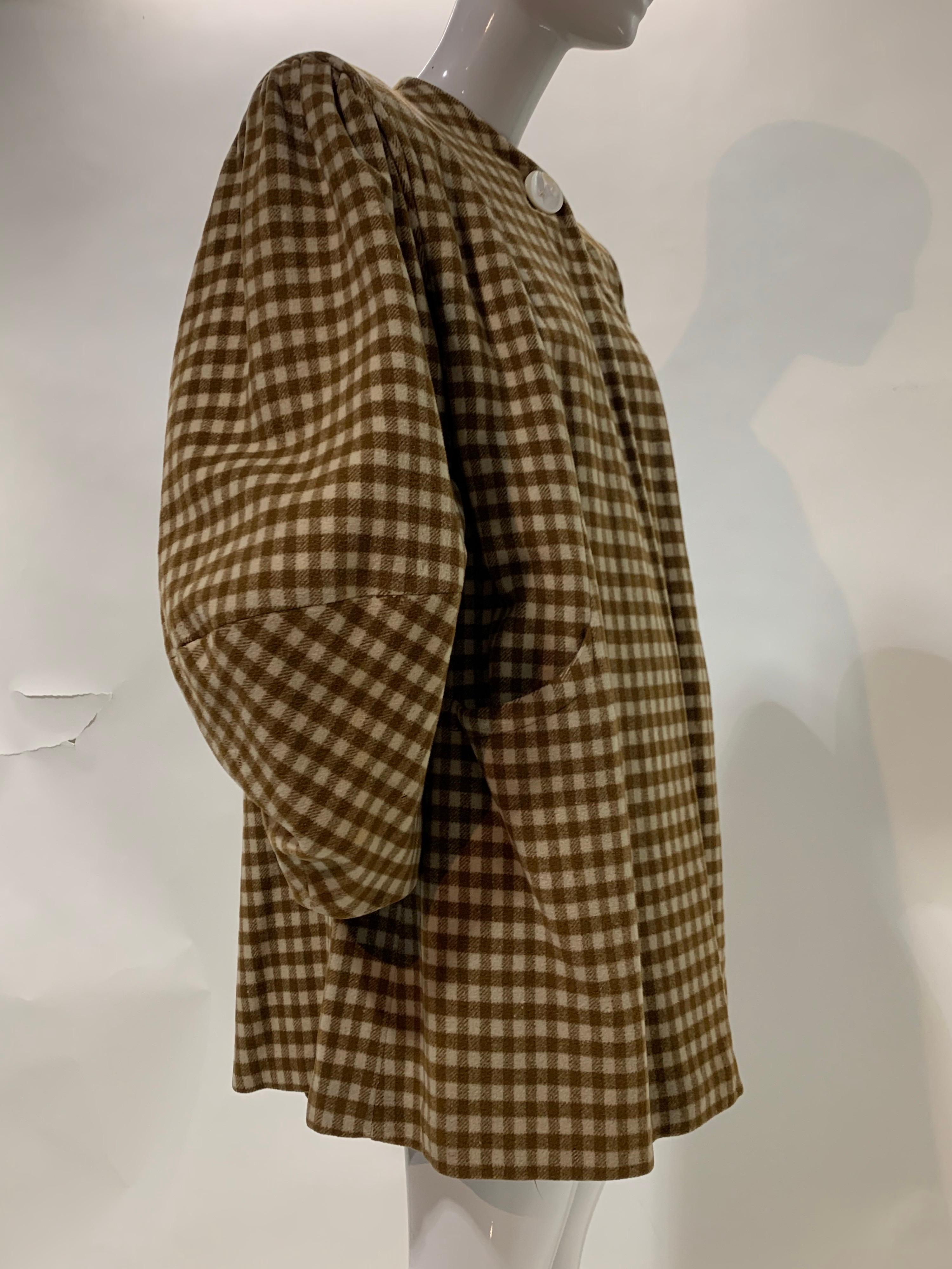 1940 Caramel Check Wool Swing Coat W/ Lantern Cut Sleeve & Structured Shoulders In Good Condition For Sale In Gresham, OR