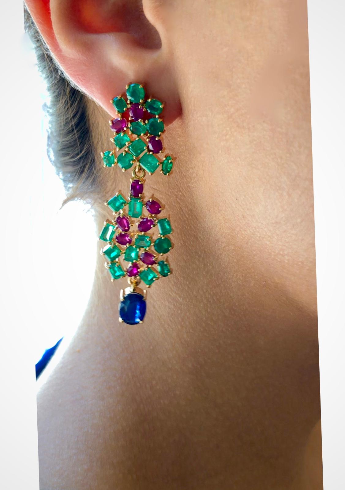 Contemporary  19.36 Carat Sapphire, Emerald, Ruby Chandeliers Earrings One of a Kind  For Sale