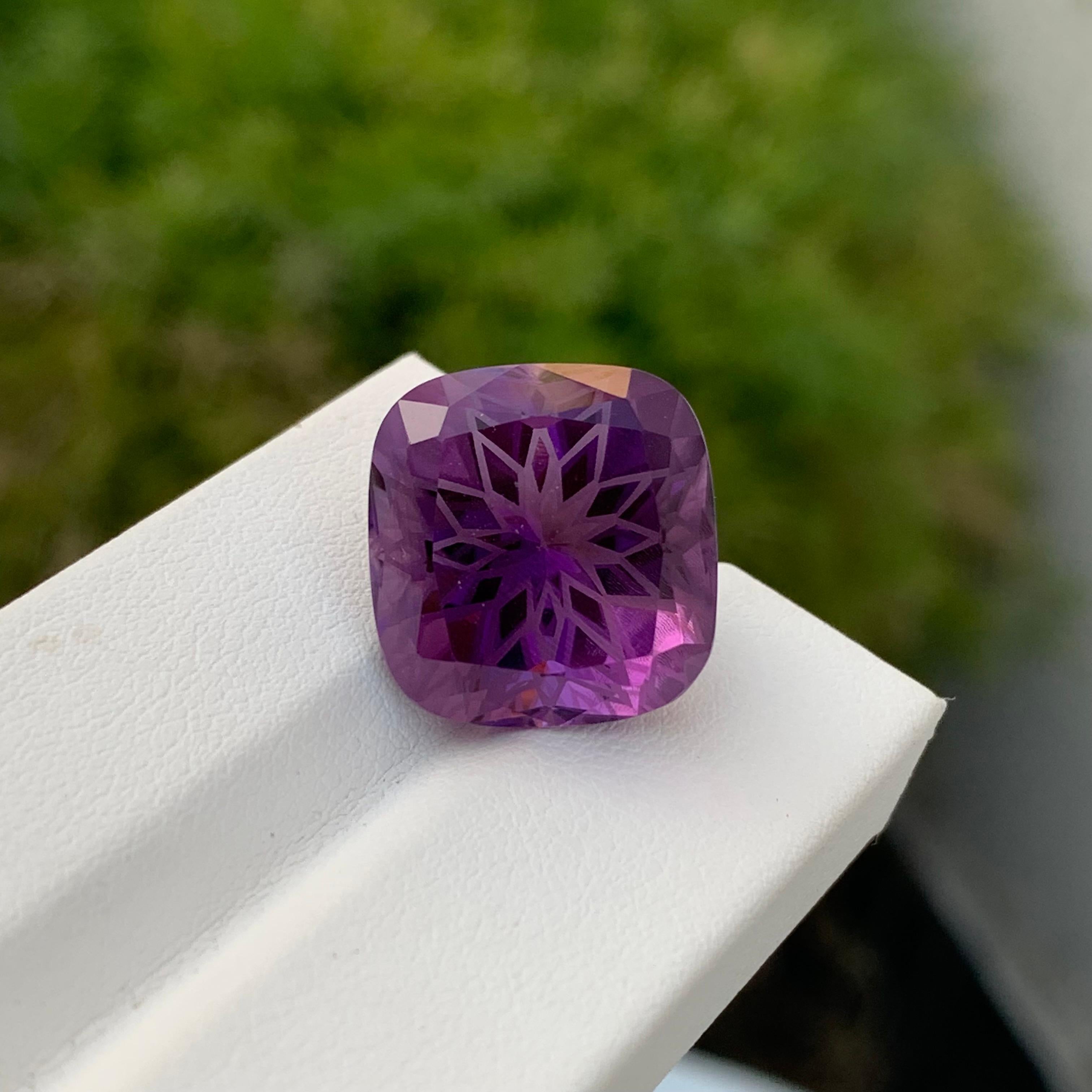 19.40 Carat Natural Loose Amethyst Flower Cut Gem From Brazil Mine In New Condition For Sale In Peshawar, PK