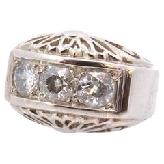 Vintage 1940 diamonds ring in gold and platinum
