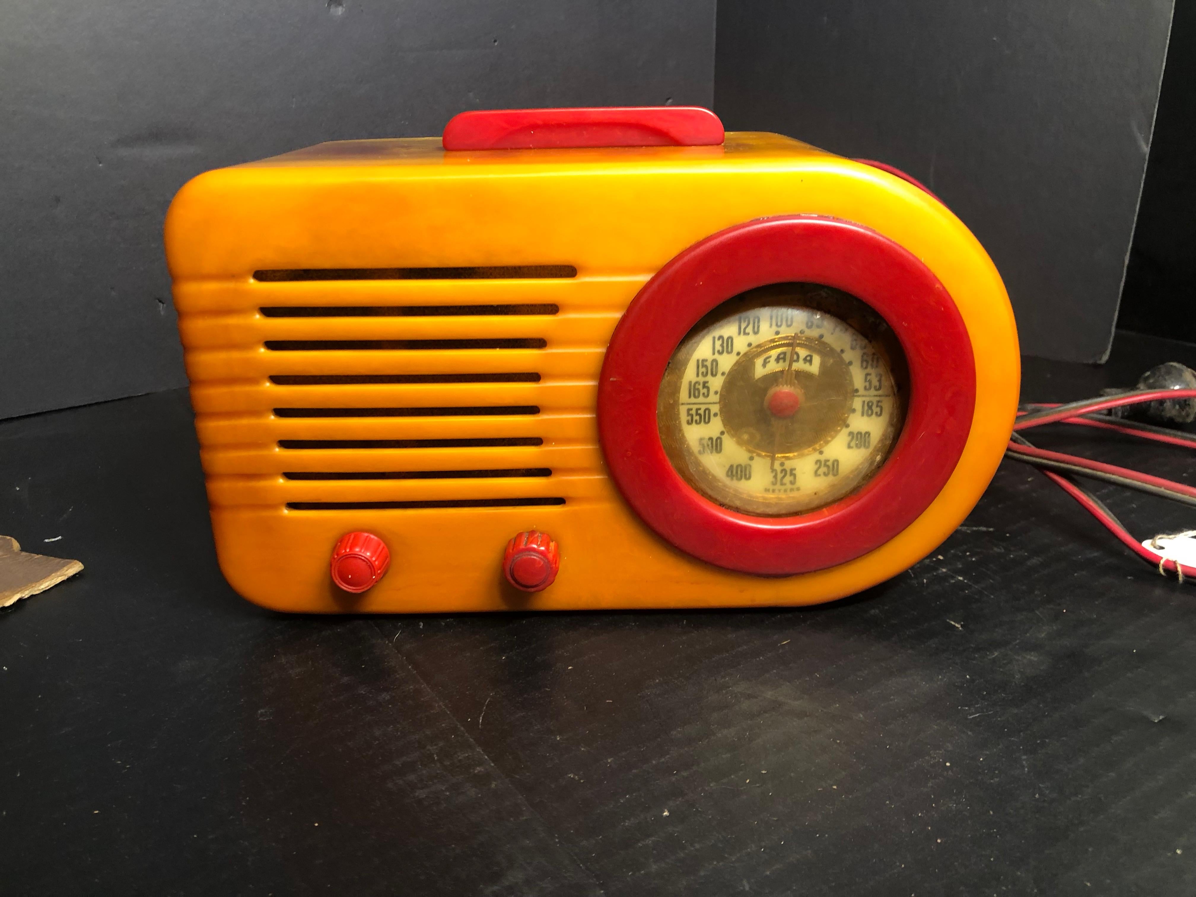1940 Fada Bullet 116 Bakelite Catalin Radio, Orange and Red 2