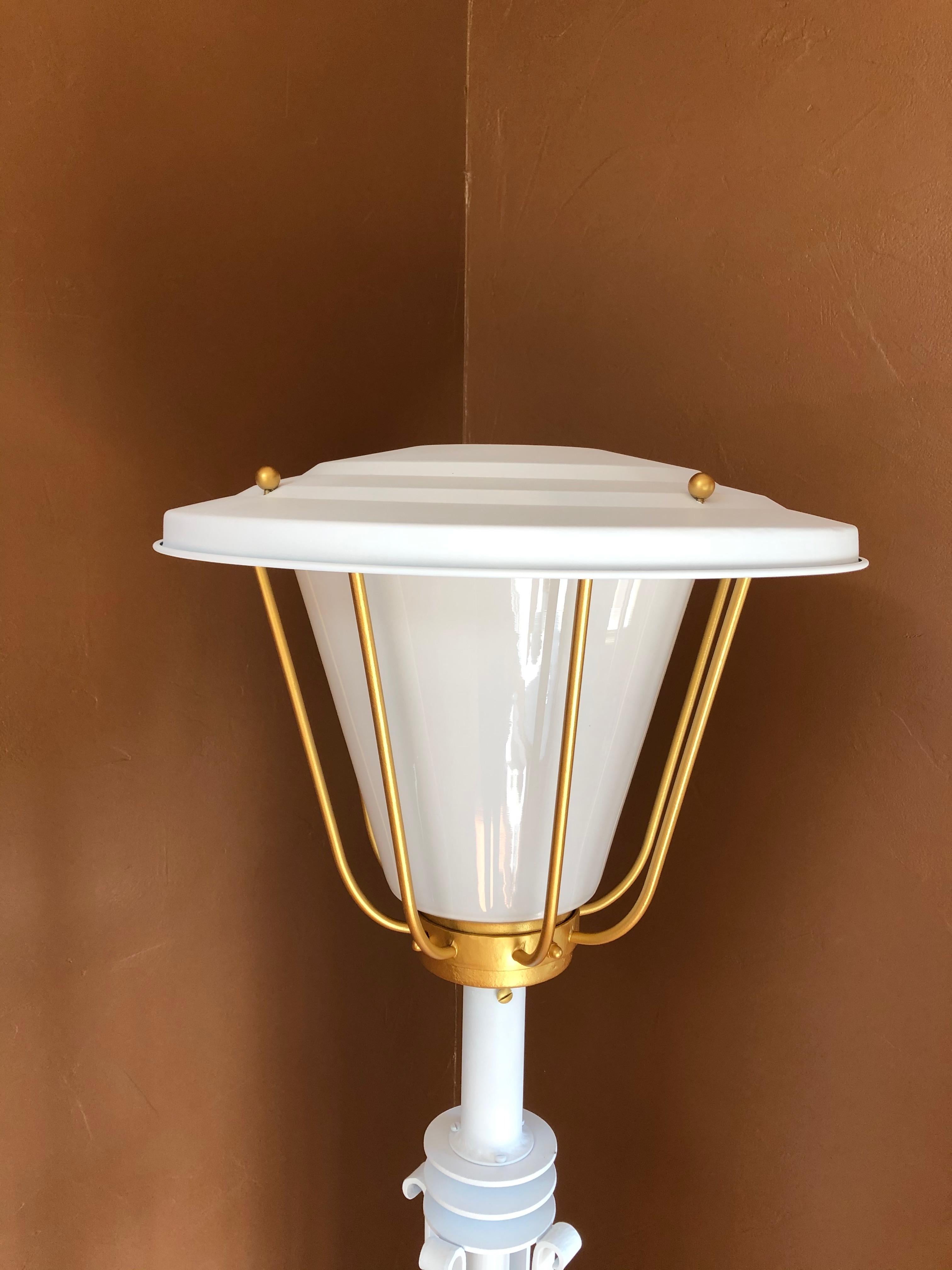 Lampada da terra 1940 per interni e per esterni In condizioni ottime in vendita a NANTES, FR