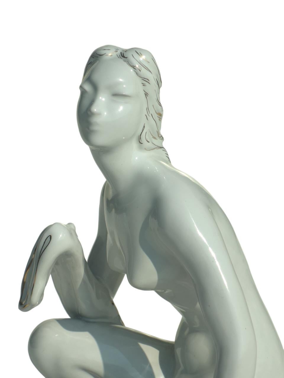 1940 Forlani Laveno Art Deco Italienische Keramik-Frauenfigur aus Keramik (Mitte des 20. Jahrhunderts) im Angebot