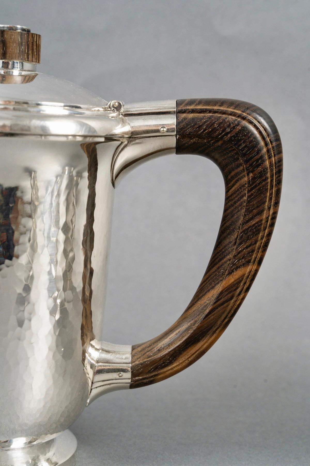 1940 Fouquet Lapar Art Deco Tee-Kaffee-Set Gehämmertes Sterling Silber Palisanderholz (Französisch) im Angebot