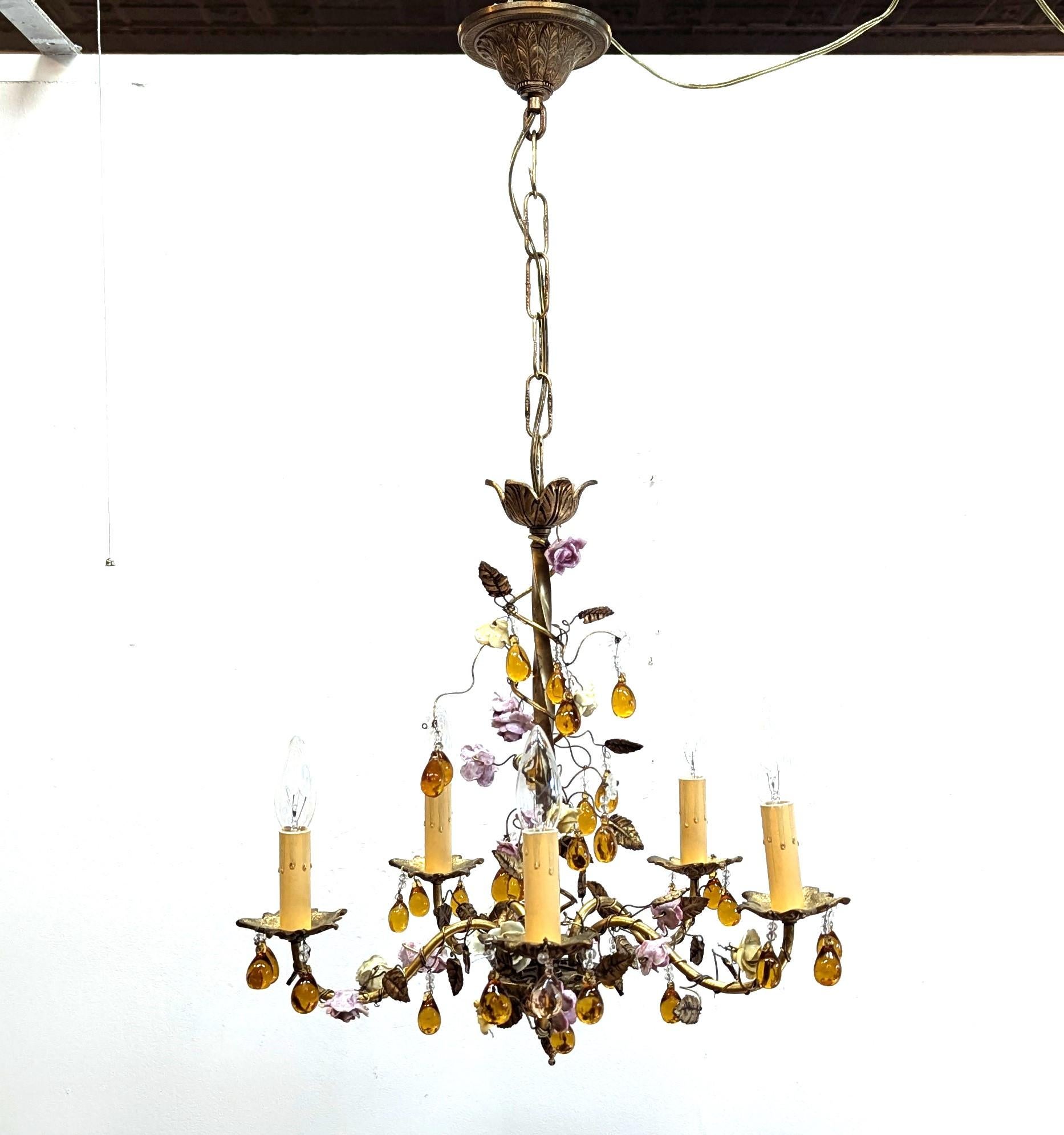 1940 French Tole Bronze with Ceramic Flowers Chandelier For Sale 4