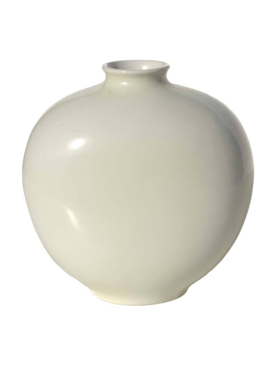 Giovanni Gariboldi
Ginori _ San Cristoforo
1940s

Vase en céramique blanche
Décoration 