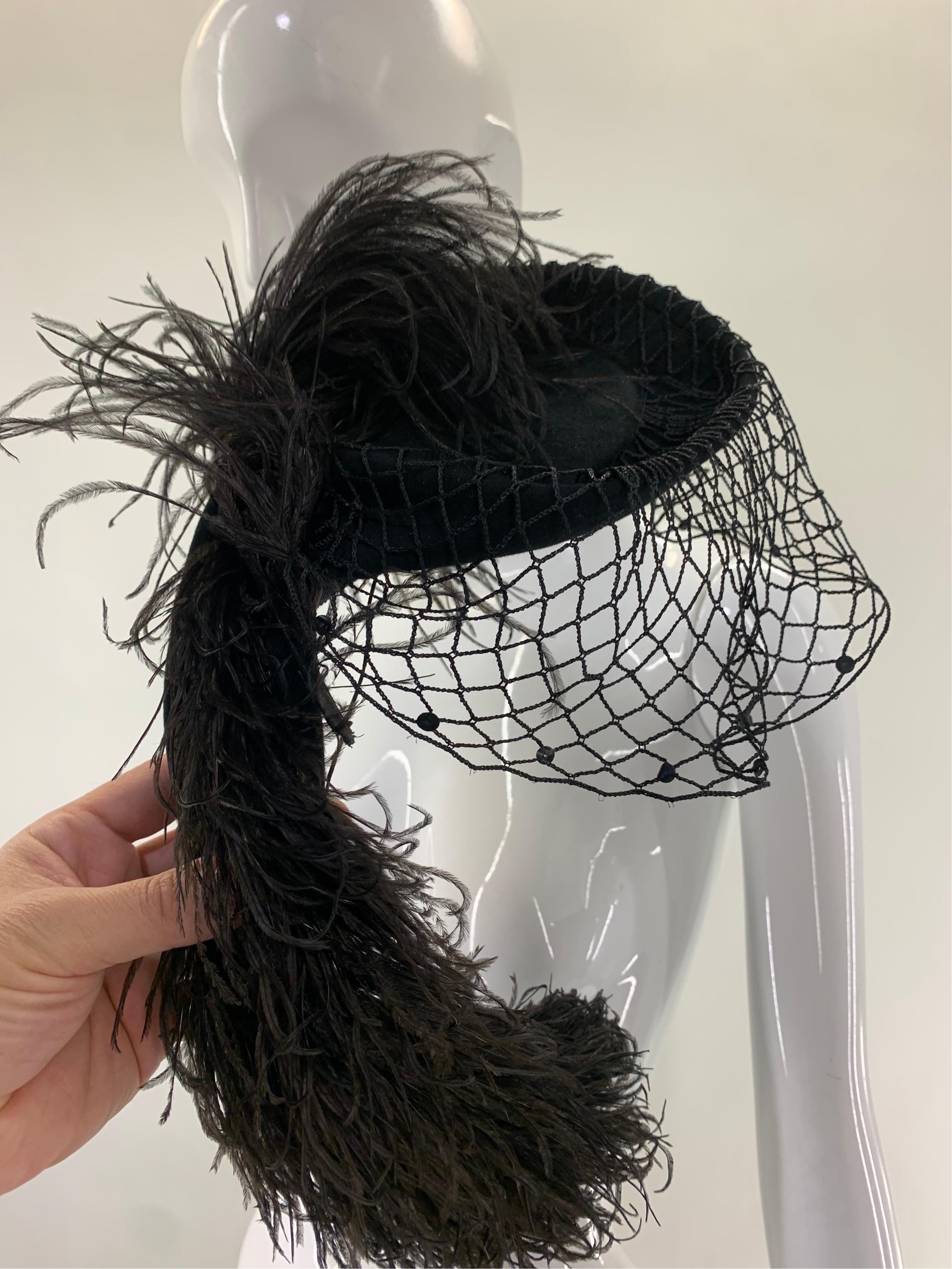 1940 Howard Hodge Black Ostrich Feather Tilt Riding-Style Hat w/ Crochet Veil For Sale 6