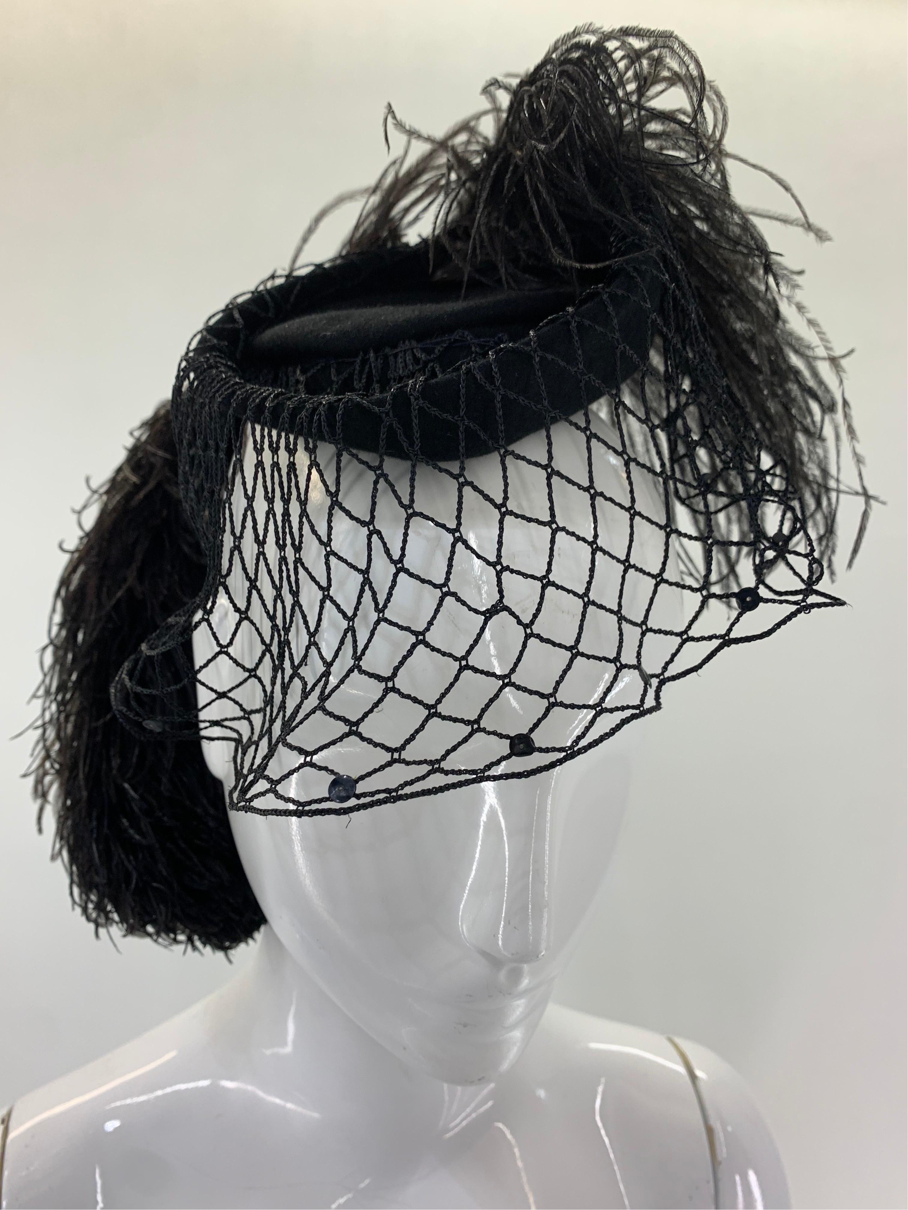 1940 Howard Hodge Black Ostrich Feather Tilt Riding-Style Hat w/ Crochet Veil For Sale 2