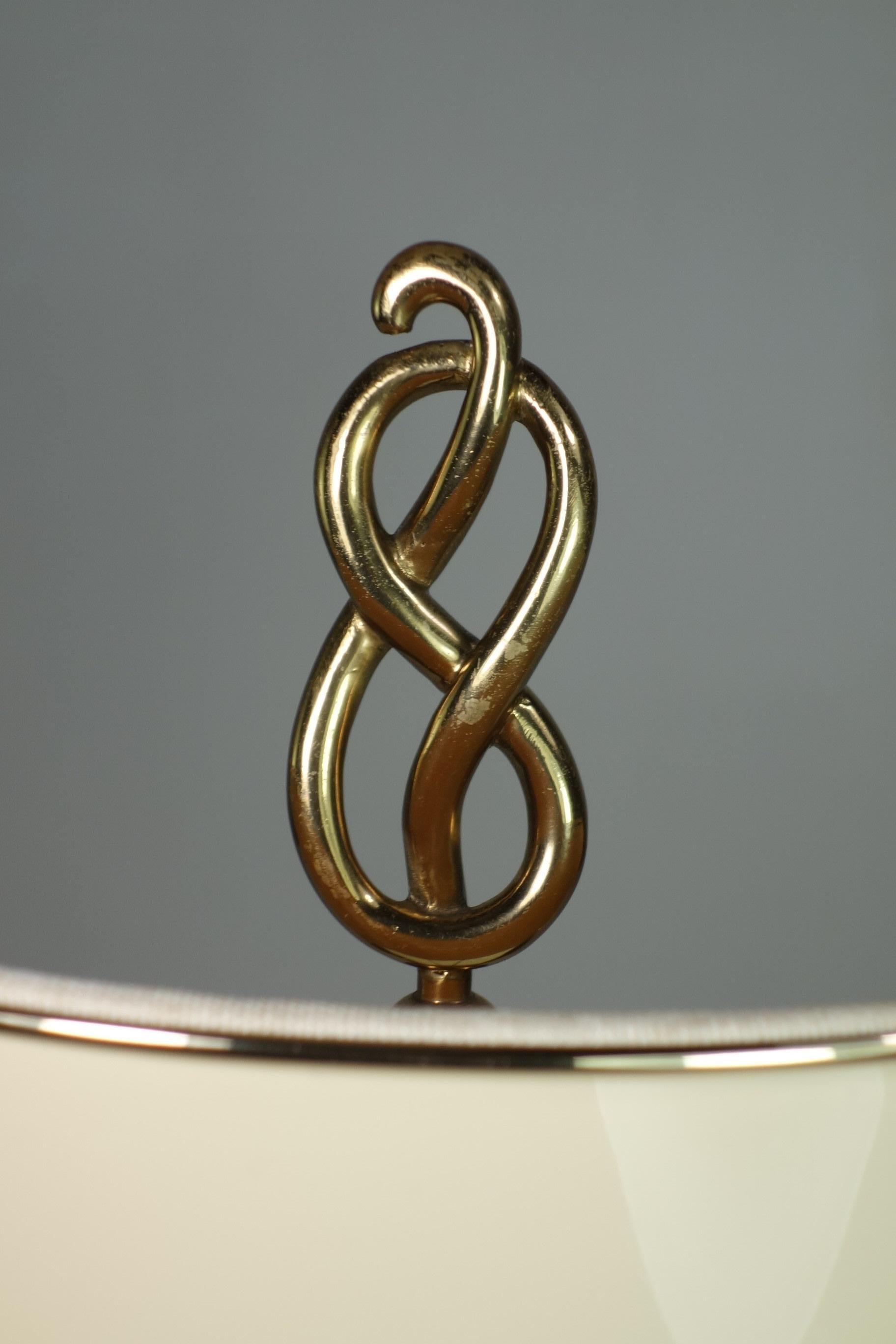 1940 Italienisches Design Serpentina Tischlampe aus Messing _ 2er Set (Mitte des 20. Jahrhunderts) im Angebot