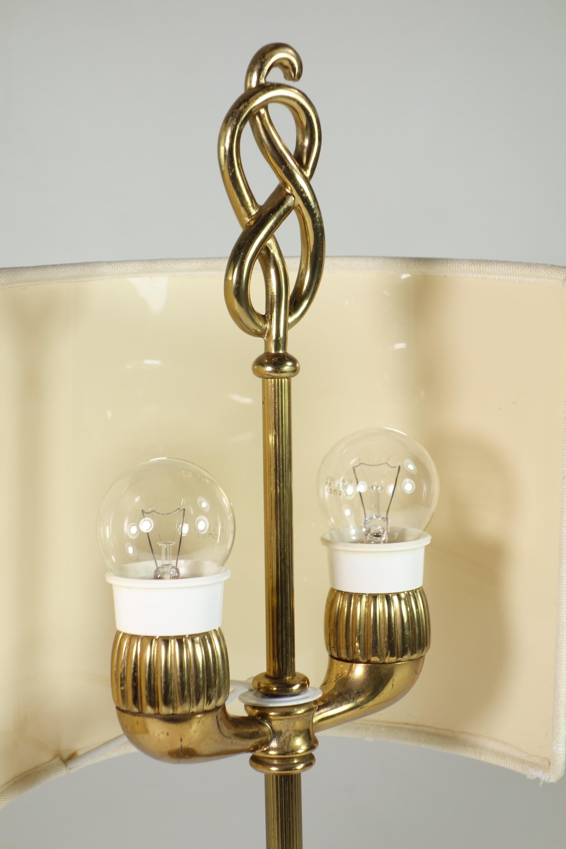 1940 Italienisches Design Serpentina Tischlampe aus Messing _ 2er Set im Angebot 3
