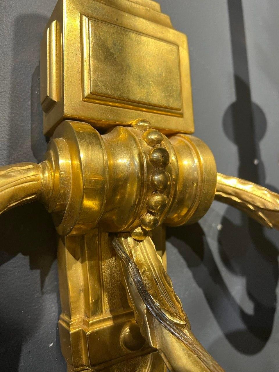 French Provincial 1940 Large French Gilt Bronze Three lights Sconces For Sale