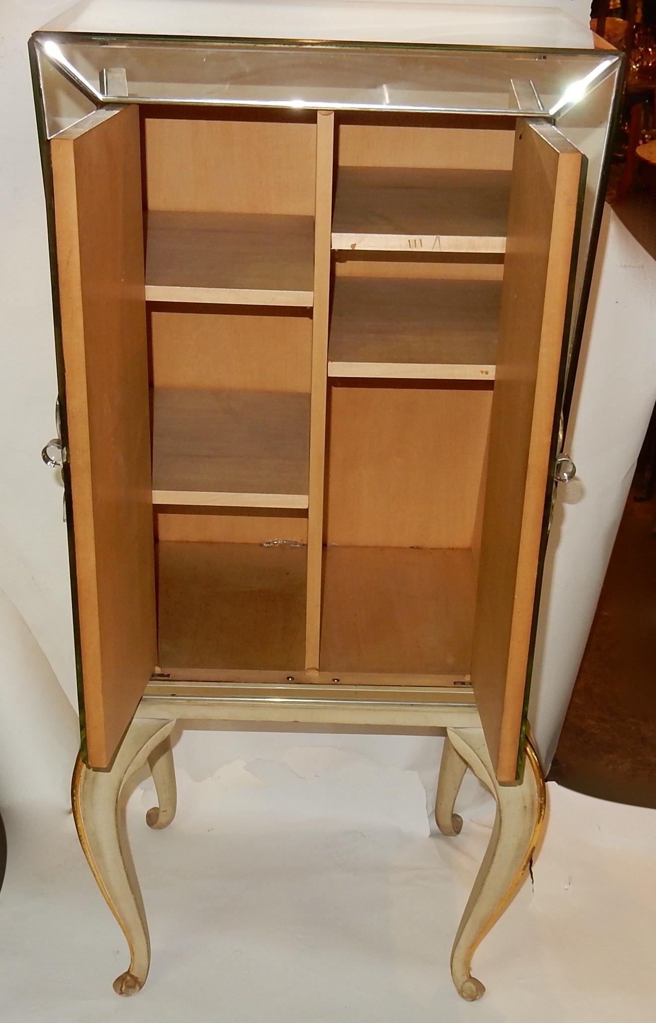 1940 Maison Jansen Art Deco Cabinet Adorned with Mirrors For Sale 4