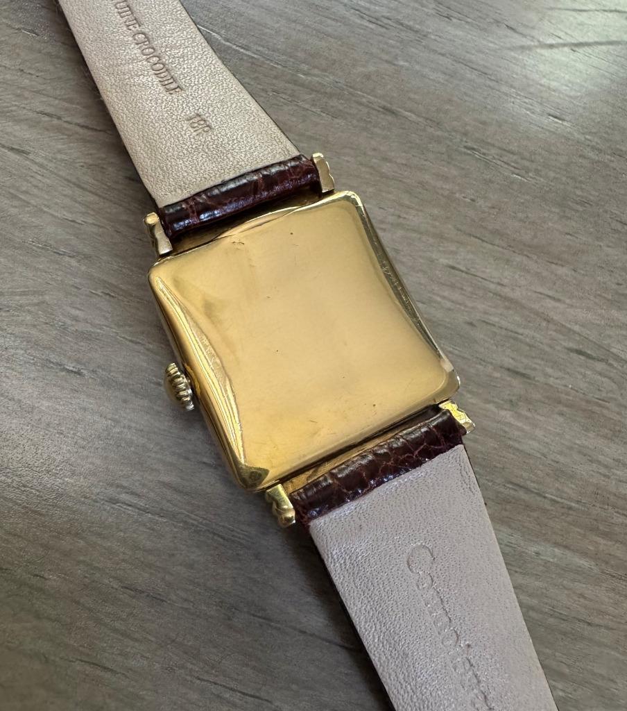 1940 Patek Philippe Vintage Herren-Kissenuhr mit gestuften Bandanstößen - 18K Gold im Angebot 2